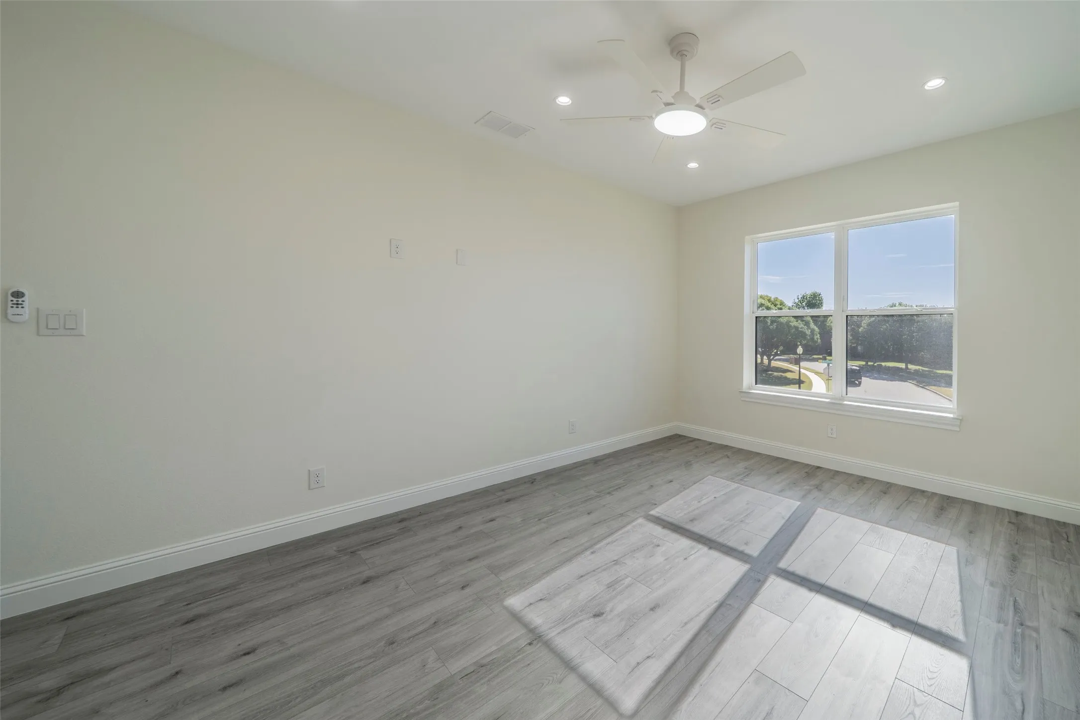 Single Family Residence For Rent in Collin County , 9840 Wyndbrook Drive, Frisco, Texas 75035, 6 Bedroom, 7 Bathroom, 2 Garage spaces, 4,703 Sqft, built in 2023, mls#21405344, Real Estate Agent in Frisco, Homes For Rent in Collin county, Homes For Rent in Frisco, Realtor in Frisco Texas, Real Estate Brokerage Independent Realty Texas, Luminita Cordes Realtor