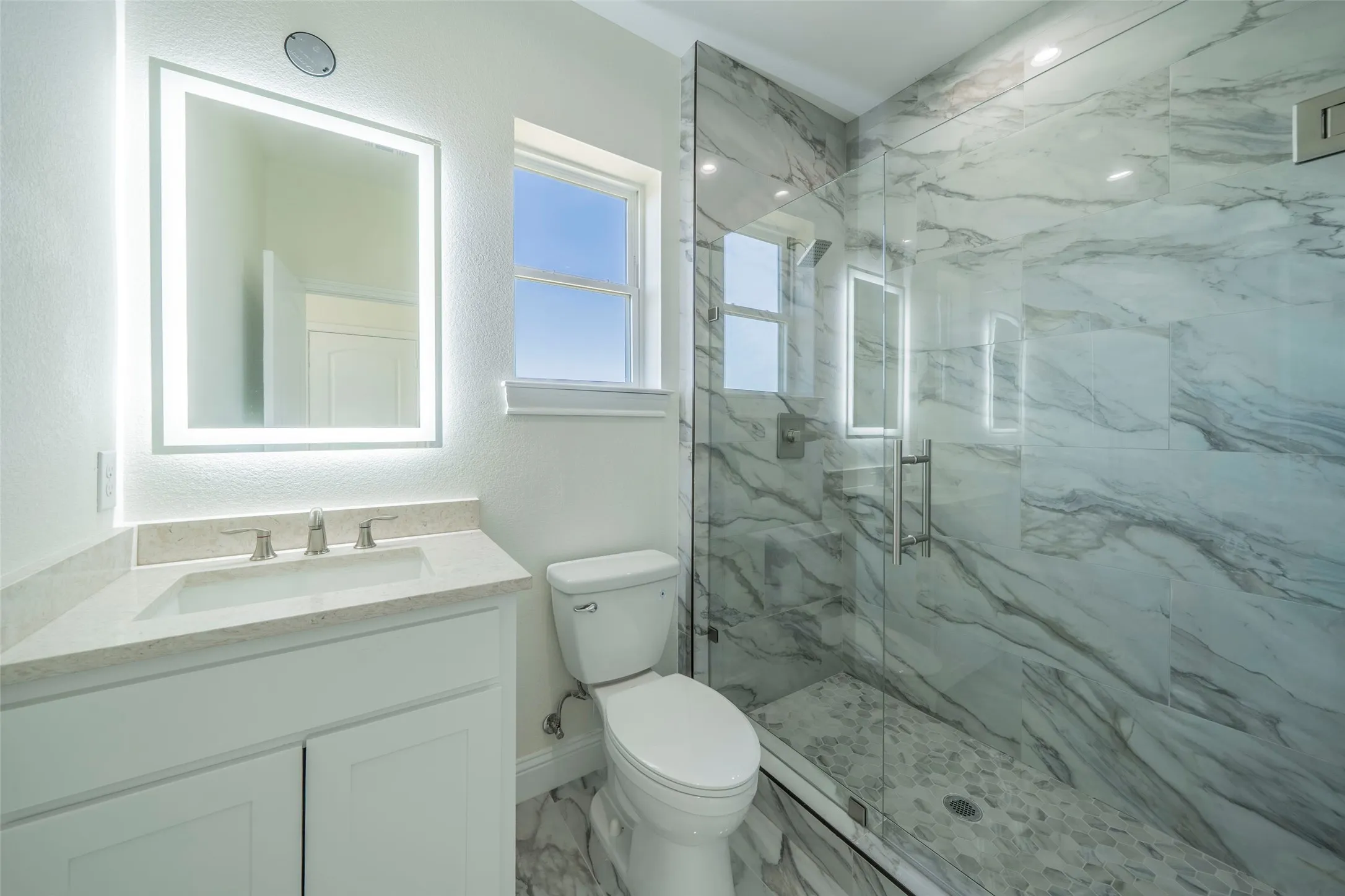 Single Family Residence For Rent in Collin County , 9840 Wyndbrook Drive, Frisco, Texas 75035, 6 Bedroom, 7 Bathroom, 2 Garage spaces, 4,703 Sqft, built in 2023, mls#21405344, Real Estate Agent in Frisco, Homes For Rent in Collin county, Homes For Rent in Frisco, Realtor in Frisco Texas, Real Estate Brokerage Independent Realty Texas, Luminita Cordes Realtor