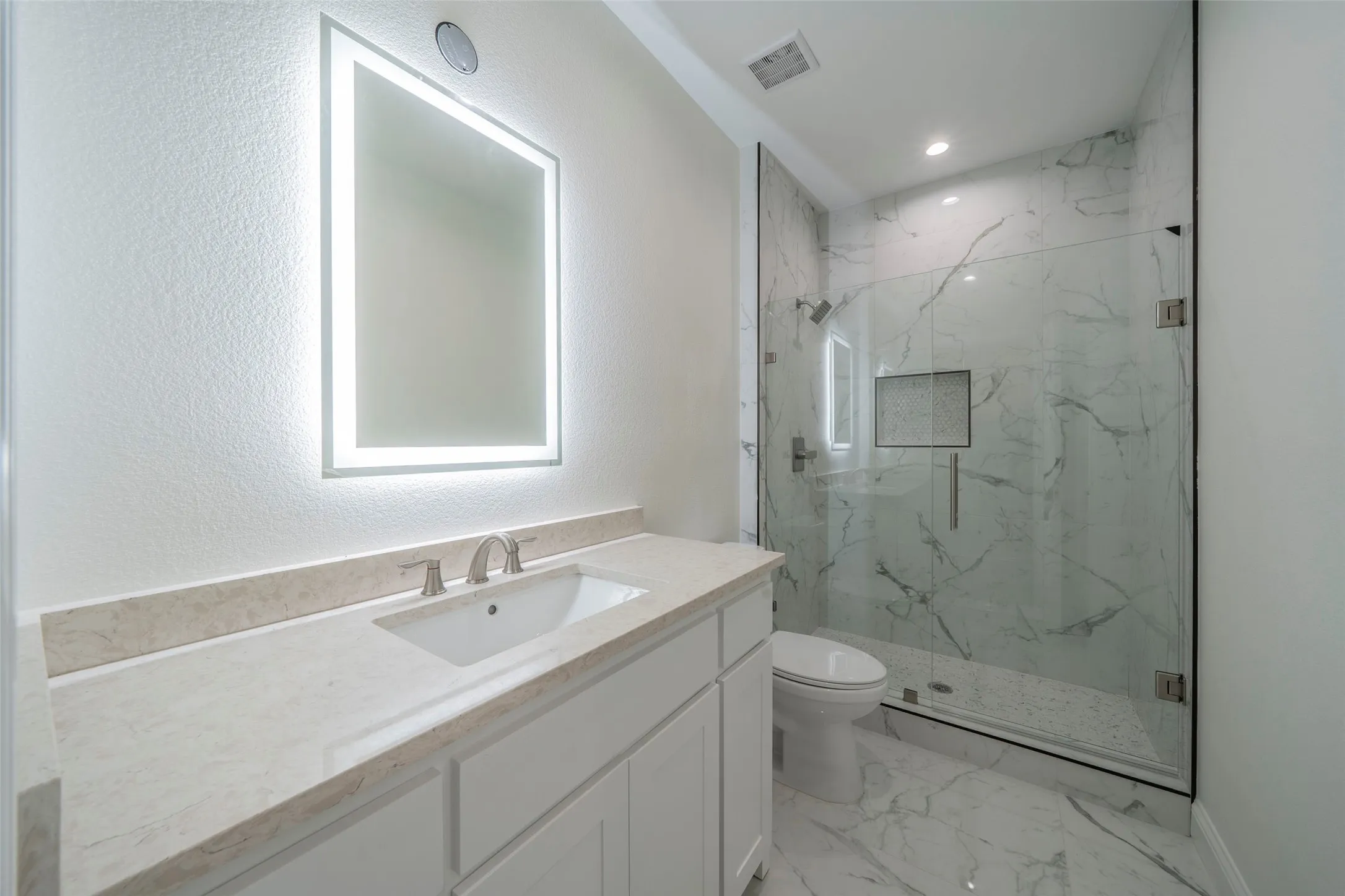 Single Family Residence For Rent in Collin County , 9840 Wyndbrook Drive, Frisco, Texas 75035, 6 Bedroom, 7 Bathroom, 2 Garage spaces, 4,703 Sqft, built in 2023, mls#21405344, Real Estate Agent in Frisco, Homes For Rent in Collin county, Homes For Rent in Frisco, Realtor in Frisco Texas, Real Estate Brokerage Independent Realty Texas, Luminita Cordes Realtor