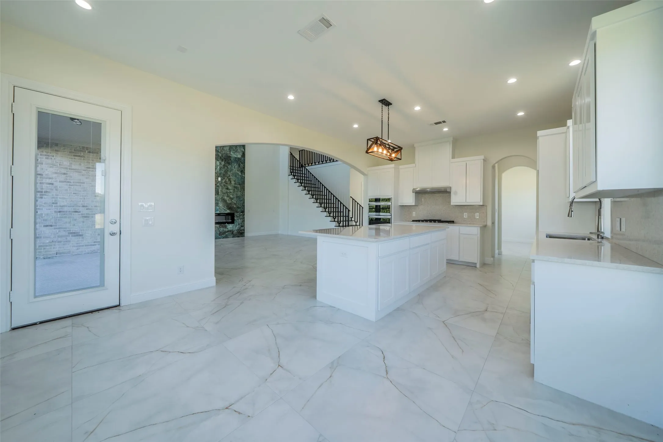 Single Family Residence For Rent in Collin County , 9840 Wyndbrook Drive, Frisco, Texas 75035, 6 Bedroom, 7 Bathroom, 2 Garage spaces, 4,703 Sqft, built in 2023, mls#21405344, Real Estate Agent in Frisco, Homes For Rent in Collin county, Homes For Rent in Frisco, Realtor in Frisco Texas, Real Estate Brokerage Independent Realty Texas, Luminita Cordes Realtor