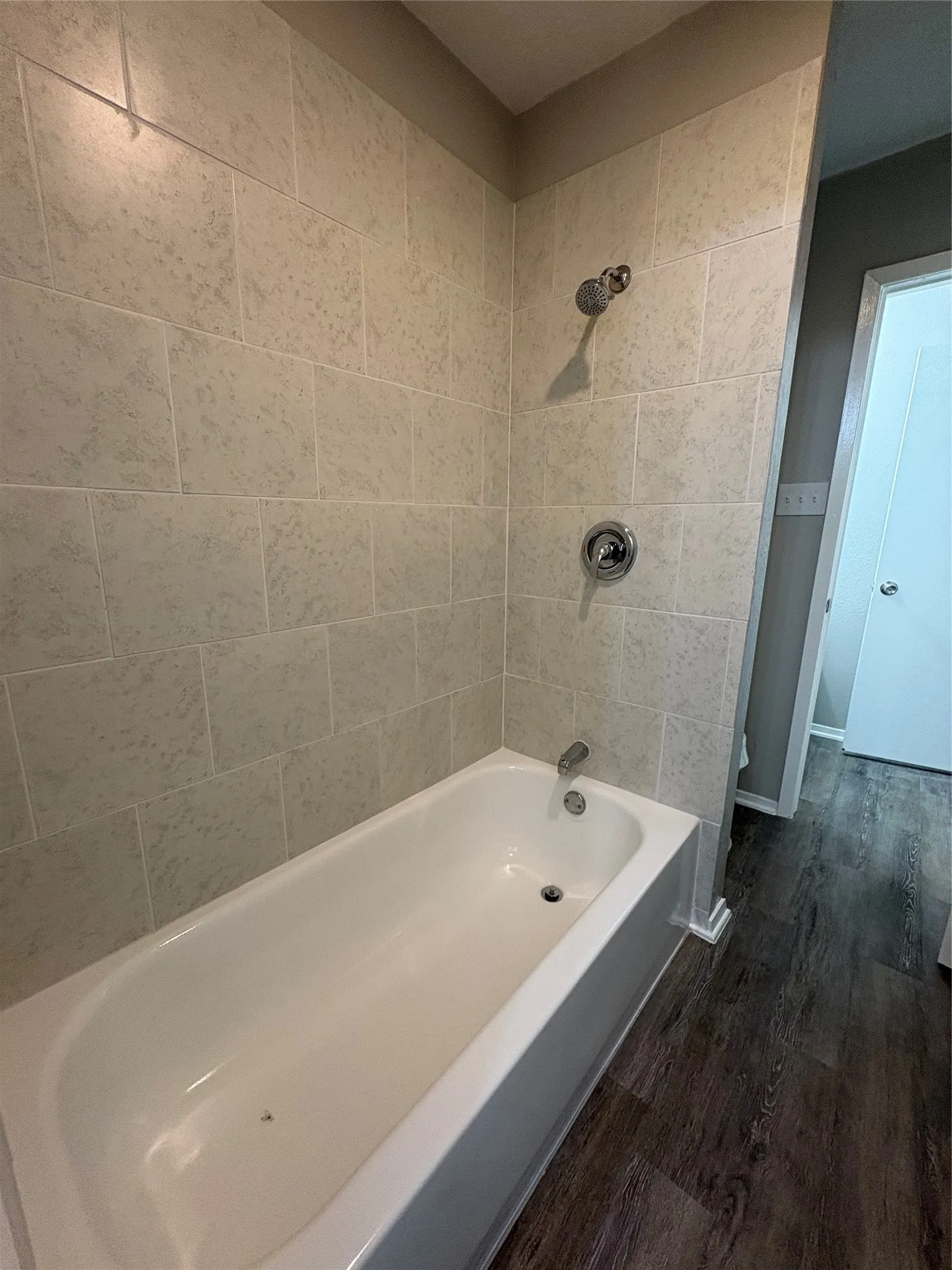Single Family Residence For Rent in Dallas County , 1485 Brook Meadow Circle, Lancaster, Texas 75134, 2 Bedroom, 1 Bathroom, Garage spaces, 1,029 Sqft, built in 1982, mls#21407161, Real Estate Agent in Lancaster, Homes For Rent in Dallas county, Homes For Rent in Lancaster, Realtor in Lancaster Texas, Real Estate Brokerage Independent Realty Texas, Luminita Cordes Realtor