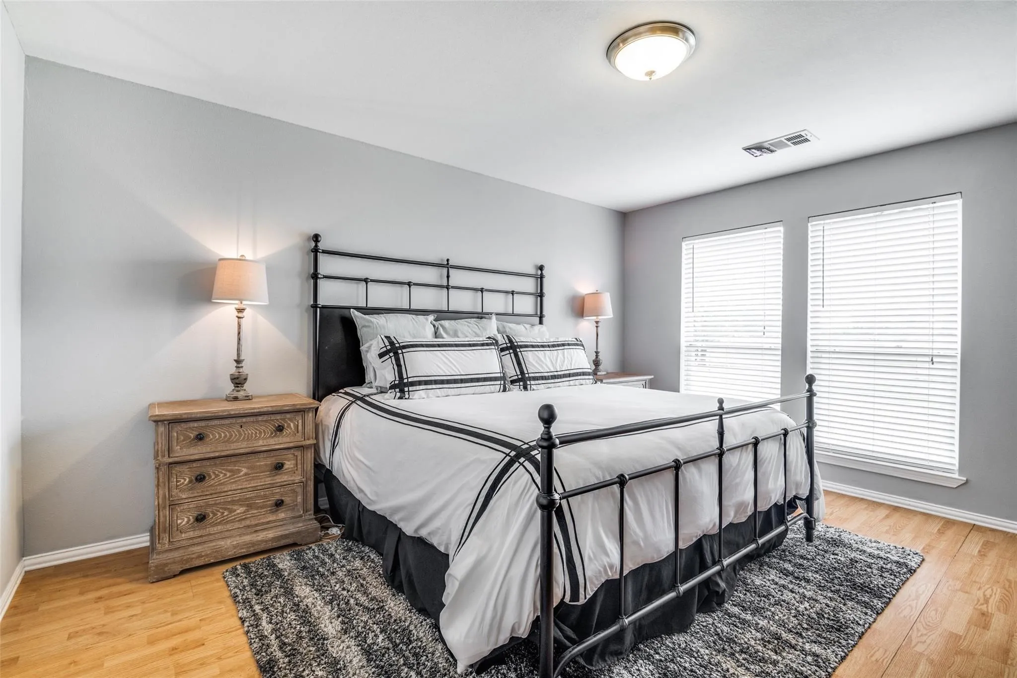 Single Family Residence For Rent in Grayson County , 796 Bounds Road, Gunter, Texas 75058, 3 Bedroom, 3 Bathroom, 3 Garage spaces, 1,776 Sqft, built in 2000, mls#21407170, Real Estate Agent in Gunter, Homes For Rent in Grayson county, Homes For Rent in Gunter, Realtor in Gunter Texas, Real Estate Brokerage Independent Realty Texas, Luminita Cordes Realtor