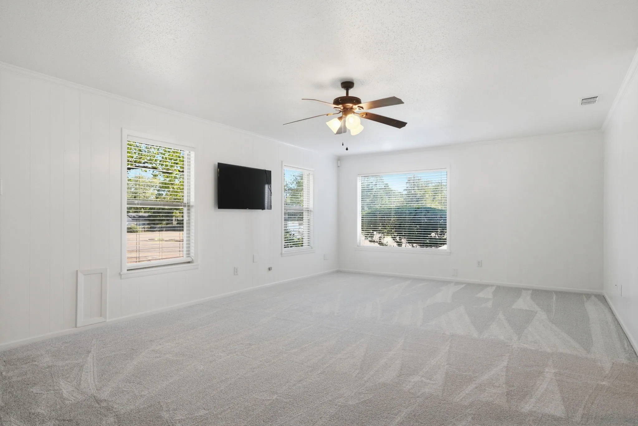 Duplex For Sale in Wood County , 103 MCDONALD, Mineola, Texas 75773, 4 Bedroom, 2 Bathroom, 2 Garage spaces, 0 Sqft, built in 1984, mls#21406961, Real Estate Agent in Mineola, Homes For Sale in Wood county, Homes For Sale in Mineola, Realtor in Mineola Texas, Real Estate Brokerage Independent Realty Texas, Luminita Cordes Realtor