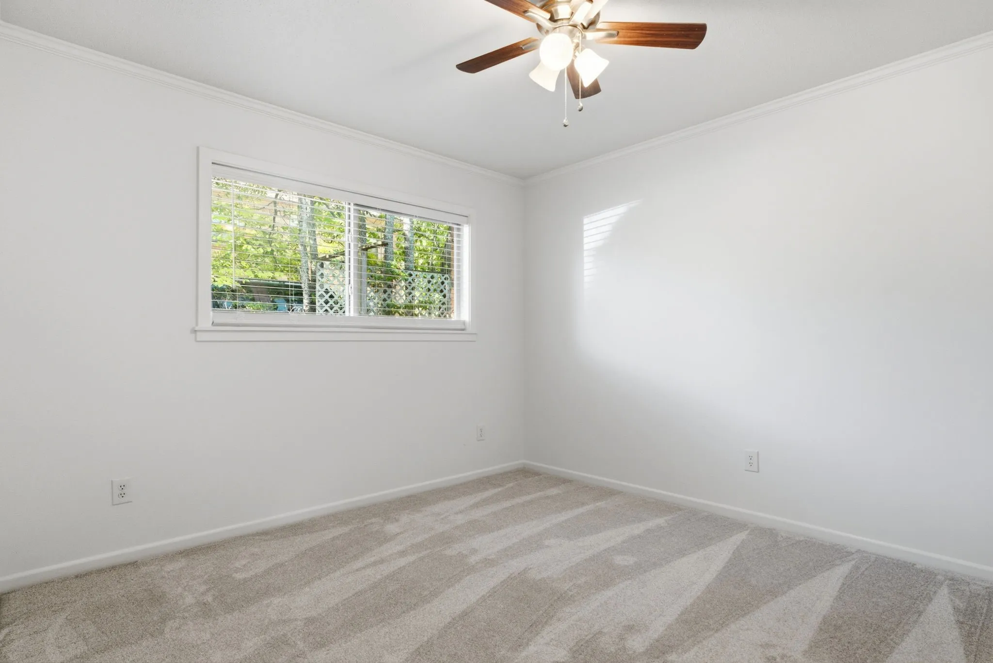 Duplex For Sale in Wood County , 103 MCDONALD, Mineola, Texas 75773, 4 Bedroom, 2 Bathroom, 2 Garage spaces, 0 Sqft, built in 1984, mls#21406961, Real Estate Agent in Mineola, Homes For Sale in Wood county, Homes For Sale in Mineola, Realtor in Mineola Texas, Real Estate Brokerage Independent Realty Texas, Luminita Cordes Realtor