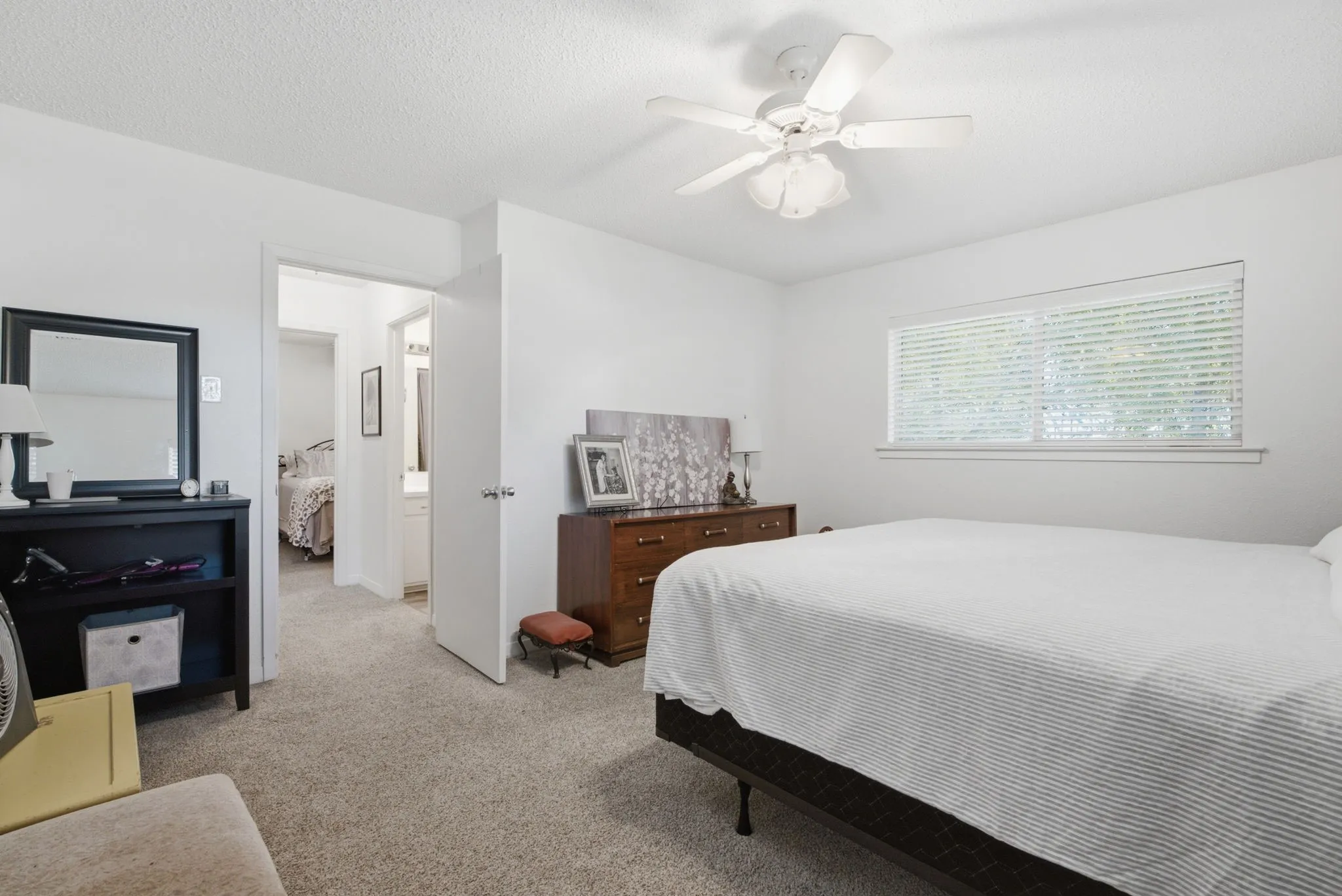 Duplex For Sale in Wood County , 103 MCDONALD, Mineola, Texas 75773, 4 Bedroom, 2 Bathroom, 2 Garage spaces, 0 Sqft, built in 1984, mls#21406961, Real Estate Agent in Mineola, Homes For Sale in Wood county, Homes For Sale in Mineola, Realtor in Mineola Texas, Real Estate Brokerage Independent Realty Texas, Luminita Cordes Realtor