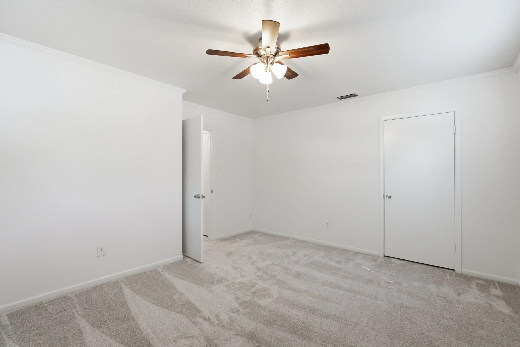 Duplex For Sale in Wood County , 103 MCDONALD, Mineola, Texas 75773, 4 Bedroom, 2 Bathroom, 2 Garage spaces, 0 Sqft, built in 1984, mls#21406961, Real Estate Agent in Mineola, Homes For Sale in Wood county, Homes For Sale in Mineola, Realtor in Mineola Texas, Real Estate Brokerage Independent Realty Texas, Luminita Cordes Realtor
