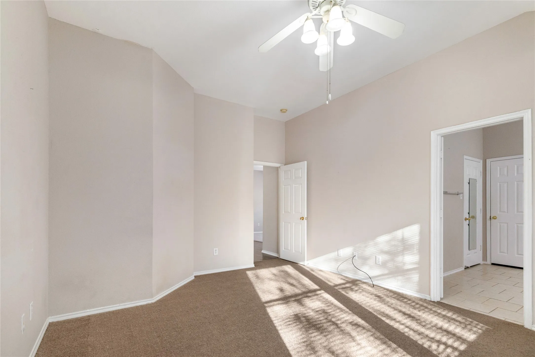 Single Family Residence For Rent in Tarrant County , 13232 Harvest Ridge Road, Fort Worth, Texas 76244, 3 Bedroom, 2 Bathroom, 2 Garage spaces, 1,911 Sqft, built in 2002, mls#21404127, Real Estate Agent in Fort Worth, Homes For Rent in Tarrant county, Homes For Rent in Fort Worth, Realtor in Fort Worth Texas, Real Estate Brokerage Independent Realty Texas, Luminita Cordes Realtor