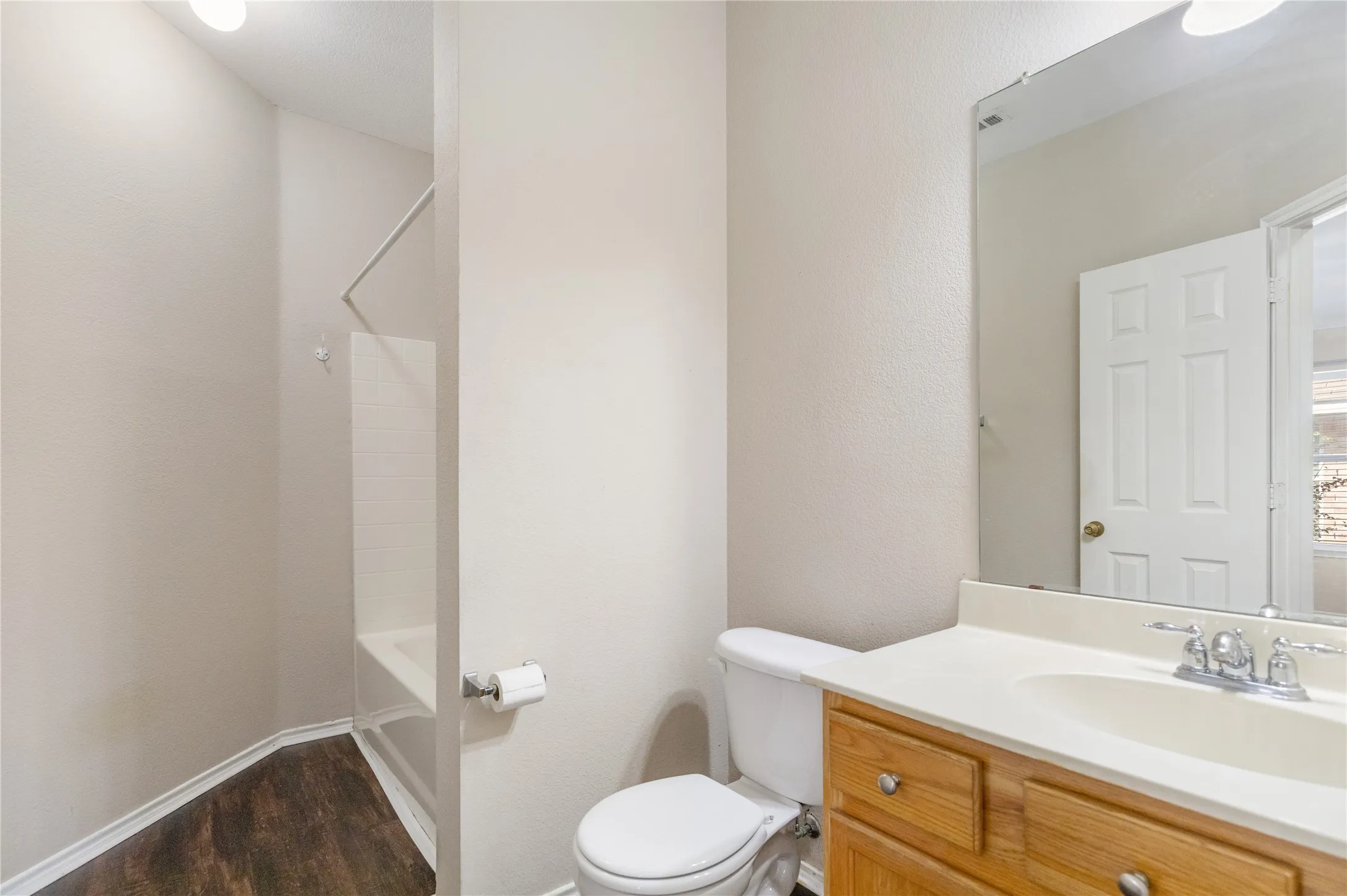 Single Family Residence For Rent in Tarrant County , 13232 Harvest Ridge Road, Fort Worth, Texas 76244, 3 Bedroom, 2 Bathroom, 2 Garage spaces, 1,911 Sqft, built in 2002, mls#21404127, Real Estate Agent in Fort Worth, Homes For Rent in Tarrant county, Homes For Rent in Fort Worth, Realtor in Fort Worth Texas, Real Estate Brokerage Independent Realty Texas, Luminita Cordes Realtor