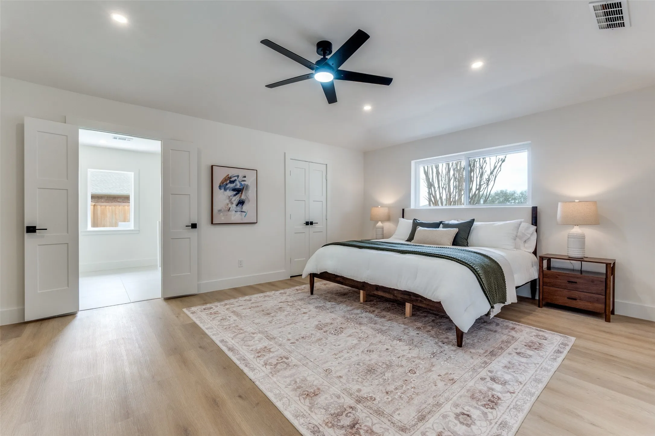 Single Family Residence For Rent in Dallas County , 9406 Arborhill Drive, Dallas, Texas 75243, 3 Bedroom, 3 Bathroom, 2 Garage spaces, 2,903 Sqft, built in 1970, mls#21407166, Real Estate Agent in Dallas, Homes For Rent in Dallas county, Homes For Rent in Dallas, Realtor in Dallas Texas, Real Estate Brokerage Independent Realty Texas, Luminita Cordes Realtor
