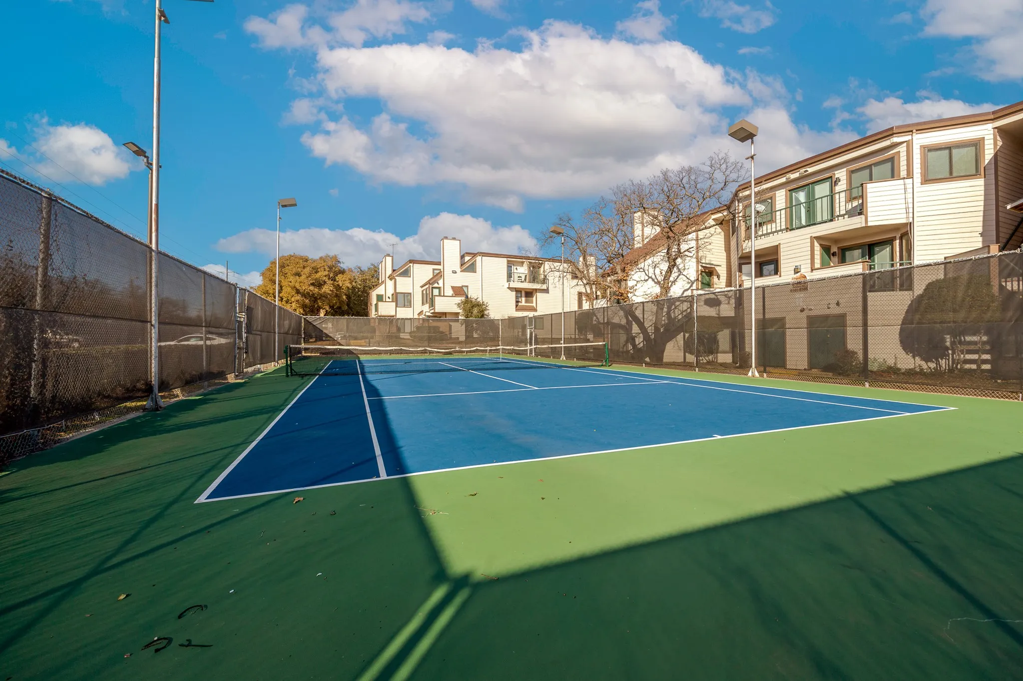 Condominium For Sale in Tarrant County , 2301 Basil Drive F108, Arlington, Texas 76006, 2 Bedroom, 1 Bathroom, Garage spaces, 794 Sqft, built in 1981, mls#21406897, Real Estate Agent in Arlington, Homes For Sale in Tarrant county, Homes For Sale in Arlington, Realtor in Arlington Texas, Real Estate Brokerage Independent Realty Texas, Luminita Cordes Realtor