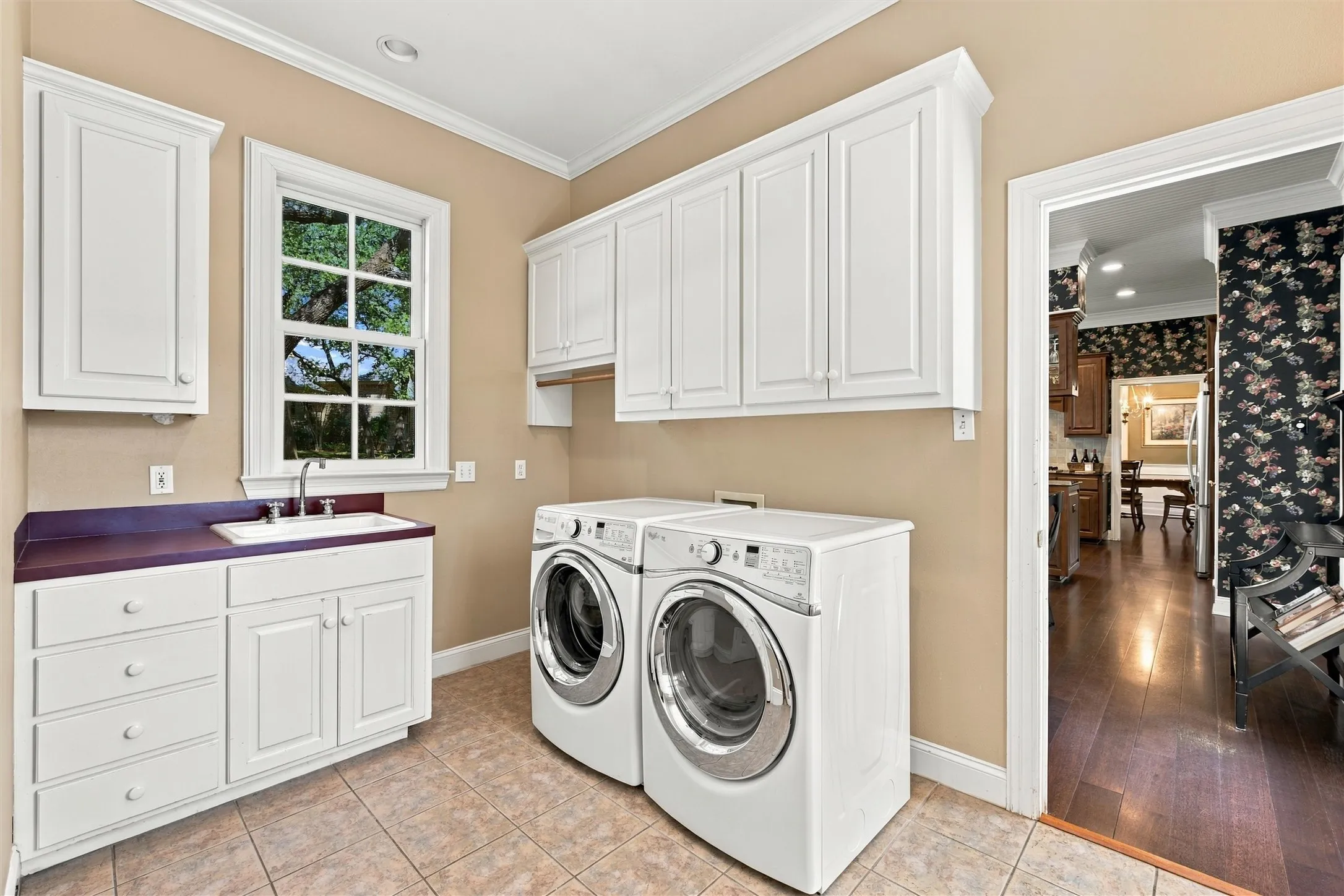 Single Family Residence For Sale in Mc Lennan County , 103 Royal Springs Lane, Crawford, Texas 76638, 4 Bedroom, 5 Bathroom, 2 Garage spaces, 3,028 Sqft, built in 2000, mls#21404069, Real Estate Agent in Crawford, Homes For Sale in Mc Lennan county, Homes For Sale in Crawford, Realtor in Crawford Texas, Real Estate Brokerage Independent Realty Texas, Luminita Cordes Realtor