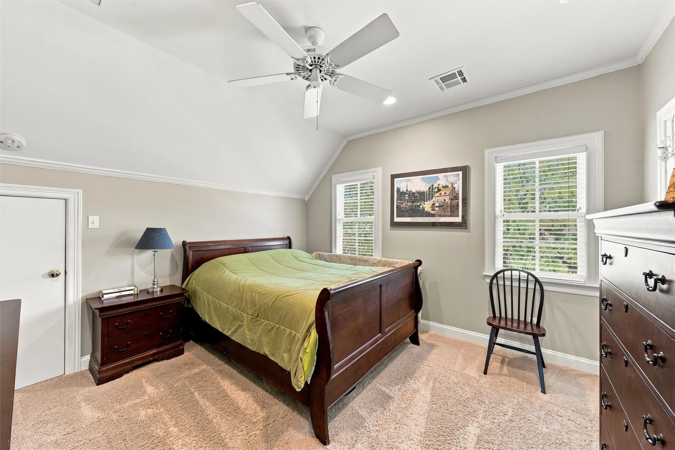 Single Family Residence For Sale in Mc Lennan County , 103 Royal Springs Lane, Crawford, Texas 76638, 4 Bedroom, 5 Bathroom, 2 Garage spaces, 3,028 Sqft, built in 2000, mls#21404069, Real Estate Agent in Crawford, Homes For Sale in Mc Lennan county, Homes For Sale in Crawford, Realtor in Crawford Texas, Real Estate Brokerage Independent Realty Texas, Luminita Cordes Realtor
