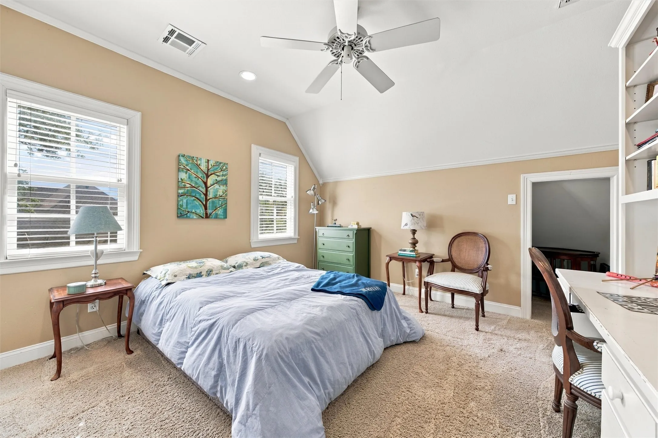 Single Family Residence For Sale in Mc Lennan County , 103 Royal Springs Lane, Crawford, Texas 76638, 4 Bedroom, 5 Bathroom, 2 Garage spaces, 3,028 Sqft, built in 2000, mls#21404069, Real Estate Agent in Crawford, Homes For Sale in Mc Lennan county, Homes For Sale in Crawford, Realtor in Crawford Texas, Real Estate Brokerage Independent Realty Texas, Luminita Cordes Realtor