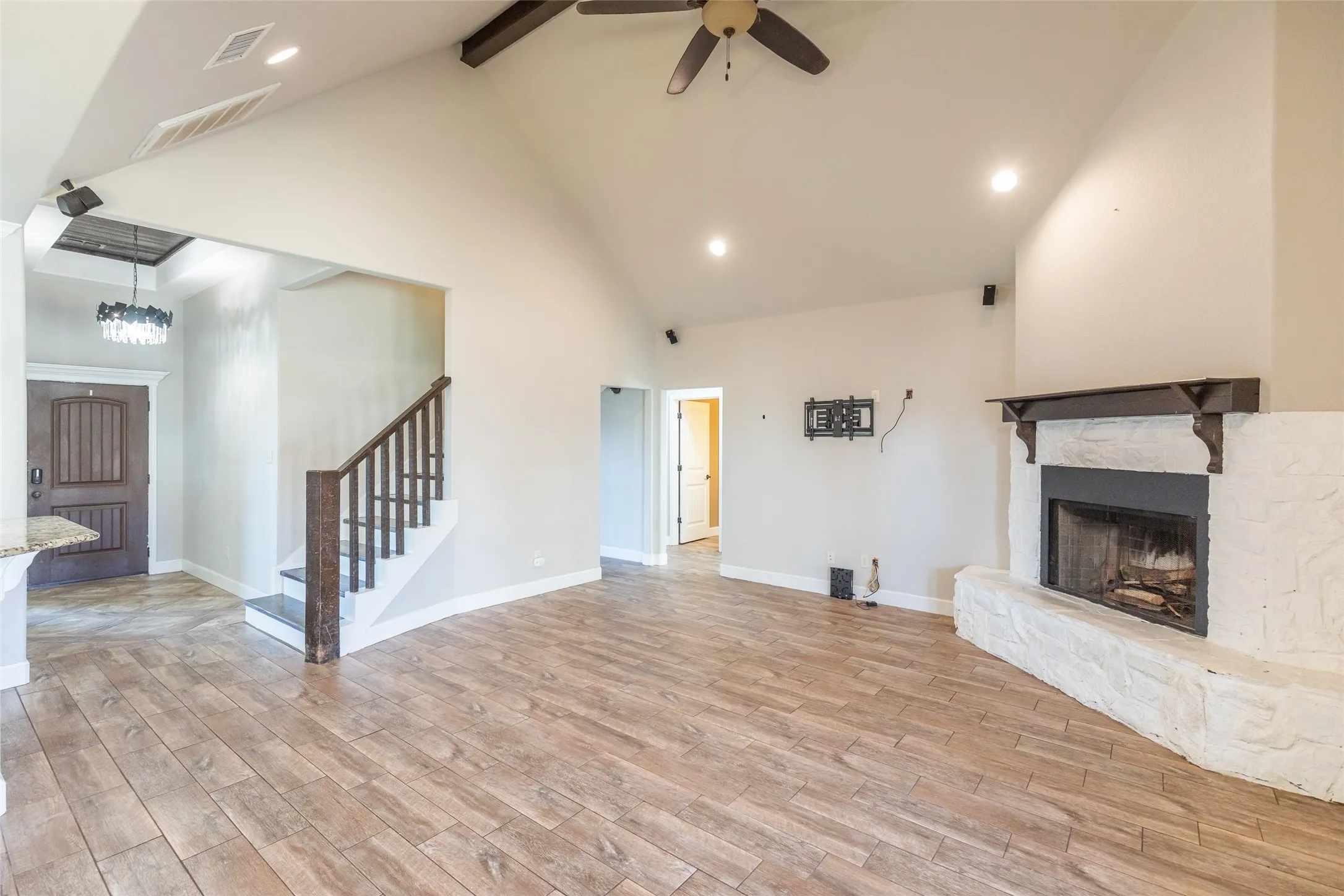 Single Family Residence For Sale in Taylor County , 7117 Mcleod Drive, Abilene, Texas 79602, 4 Bedroom, 3 Bathroom, 2 Garage spaces, 2,370 Sqft, built in 2014, mls#21407053, Real Estate Agent in Abilene, Homes For Sale in Taylor county, Homes For Sale in Abilene, Realtor in Abilene Texas, Real Estate Brokerage Independent Realty Texas, Luminita Cordes Realtor