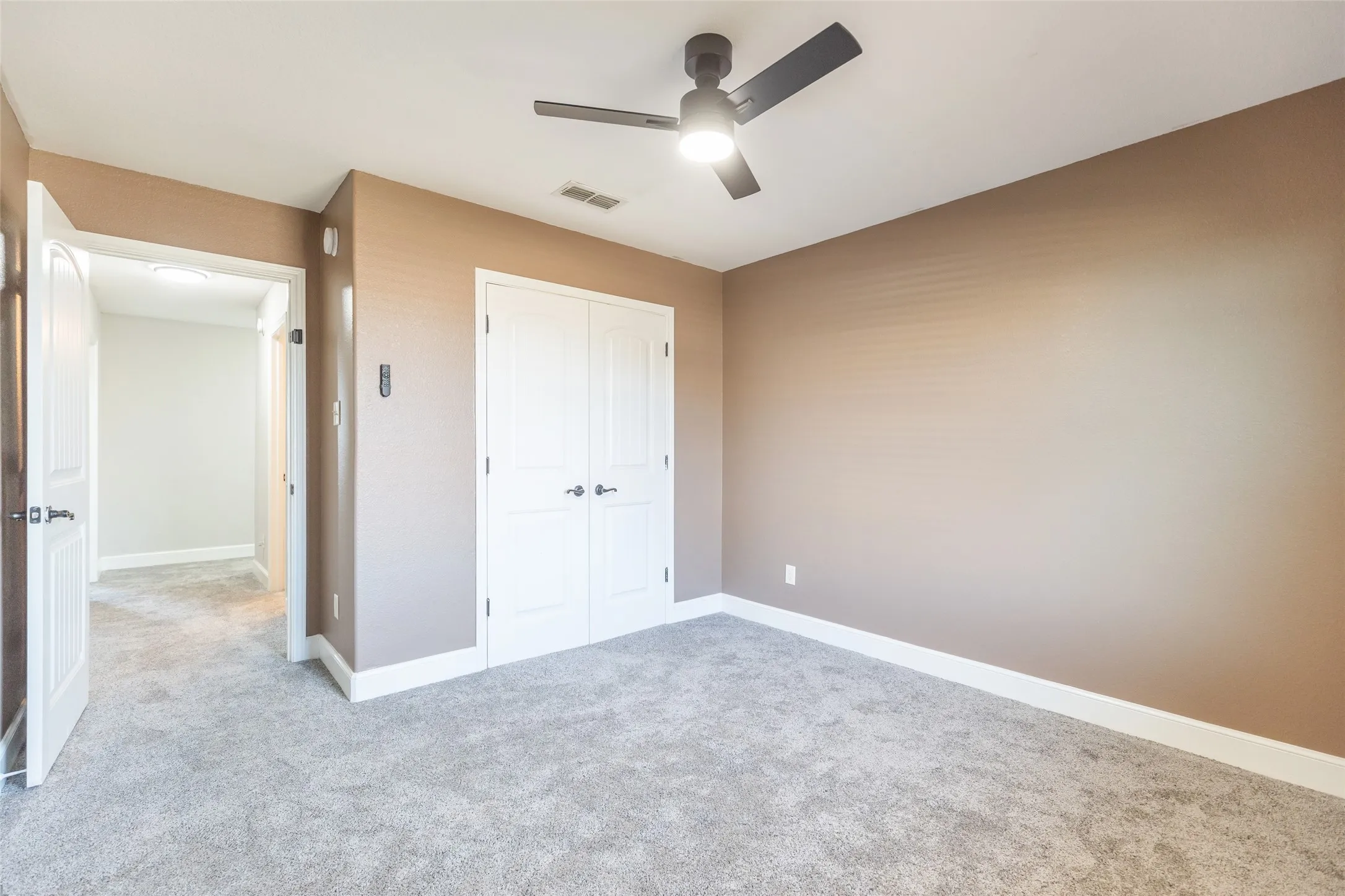 Single Family Residence For Sale in Taylor County , 7117 Mcleod Drive, Abilene, Texas 79602, 4 Bedroom, 3 Bathroom, 2 Garage spaces, 2,370 Sqft, built in 2014, mls#21407053, Real Estate Agent in Abilene, Homes For Sale in Taylor county, Homes For Sale in Abilene, Realtor in Abilene Texas, Real Estate Brokerage Independent Realty Texas, Luminita Cordes Realtor