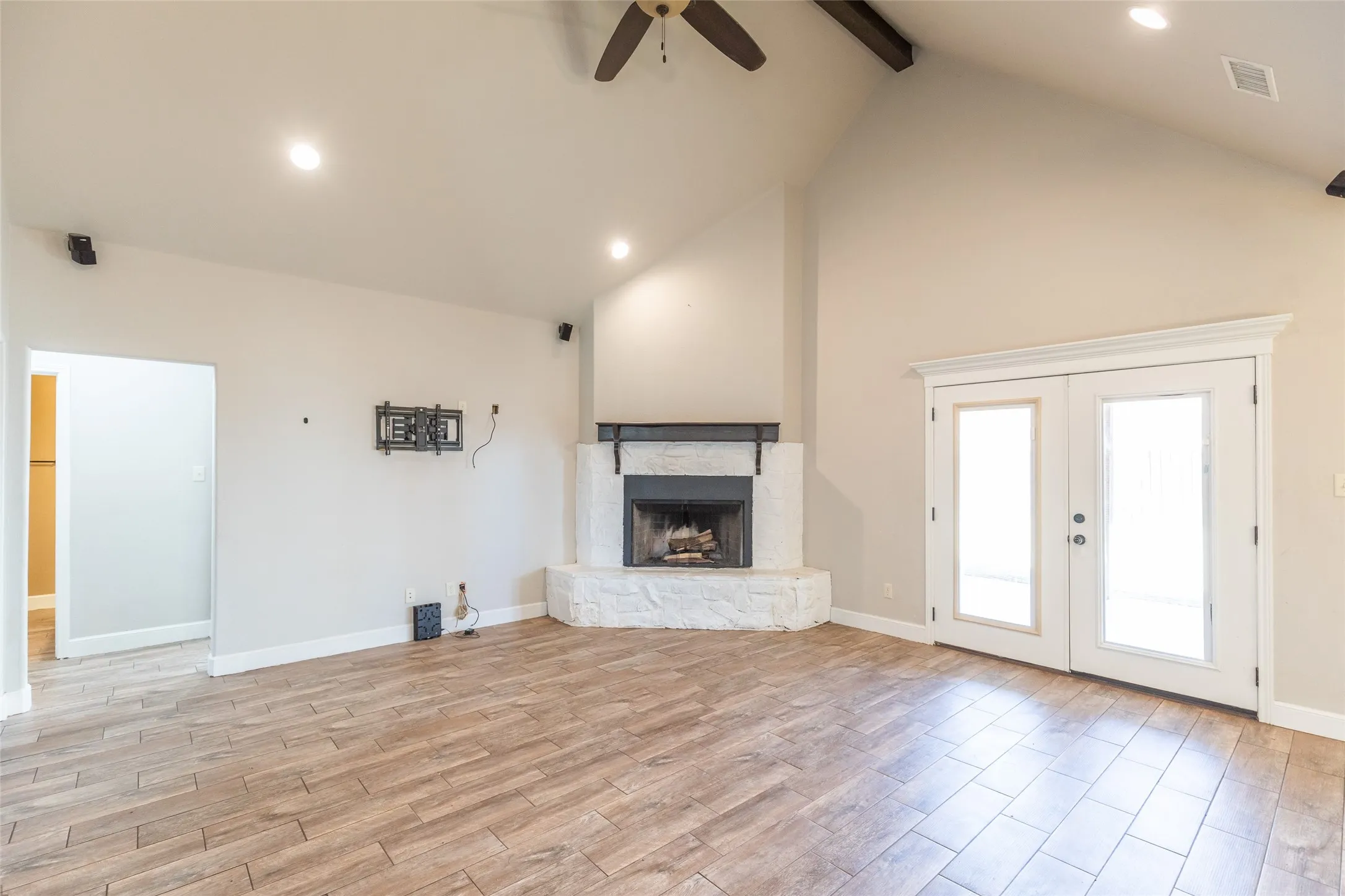 Single Family Residence For Sale in Taylor County , 7117 Mcleod Drive, Abilene, Texas 79602, 4 Bedroom, 3 Bathroom, 2 Garage spaces, 2,370 Sqft, built in 2014, mls#21407053, Real Estate Agent in Abilene, Homes For Sale in Taylor county, Homes For Sale in Abilene, Realtor in Abilene Texas, Real Estate Brokerage Independent Realty Texas, Luminita Cordes Realtor