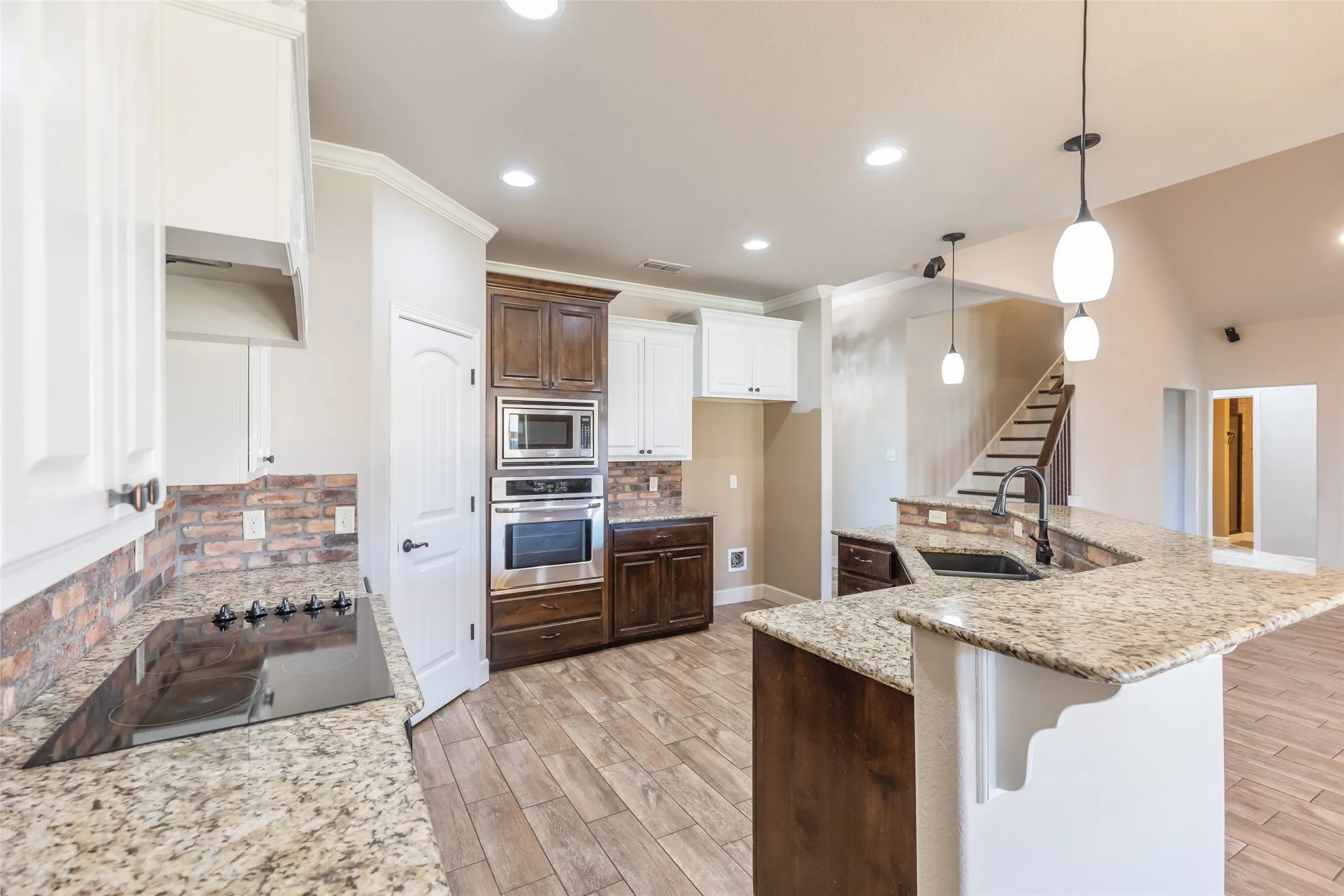 Single Family Residence For Sale in Taylor County , 7117 Mcleod Drive, Abilene, Texas 79602, 4 Bedroom, 3 Bathroom, 2 Garage spaces, 2,370 Sqft, built in 2014, mls#21407053, Real Estate Agent in Abilene, Homes For Sale in Taylor county, Homes For Sale in Abilene, Realtor in Abilene Texas, Real Estate Brokerage Independent Realty Texas, Luminita Cordes Realtor