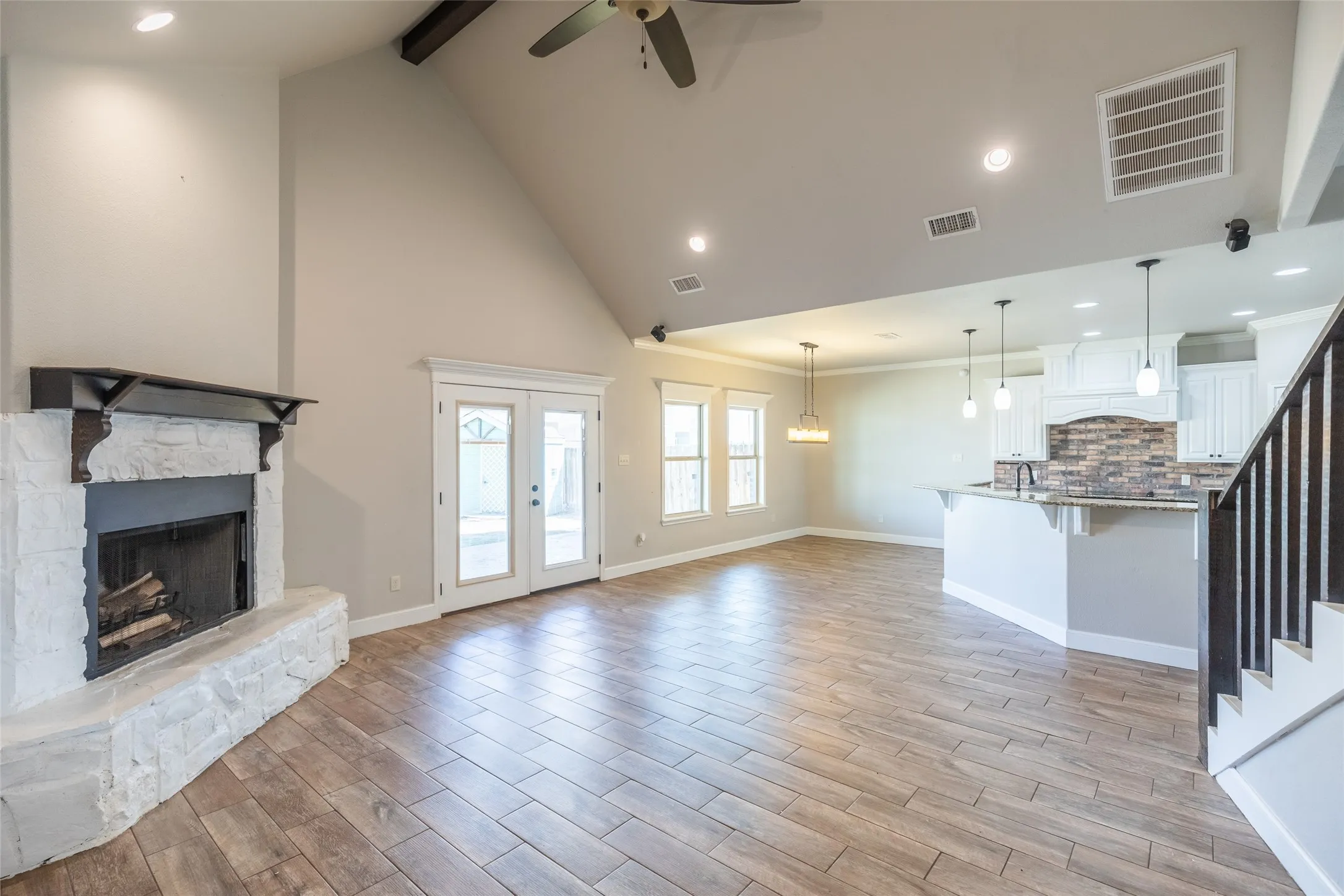 Single Family Residence For Sale in Taylor County , 7117 Mcleod Drive, Abilene, Texas 79602, 4 Bedroom, 3 Bathroom, 2 Garage spaces, 2,370 Sqft, built in 2014, mls#21407053, Real Estate Agent in Abilene, Homes For Sale in Taylor county, Homes For Sale in Abilene, Realtor in Abilene Texas, Real Estate Brokerage Independent Realty Texas, Luminita Cordes Realtor