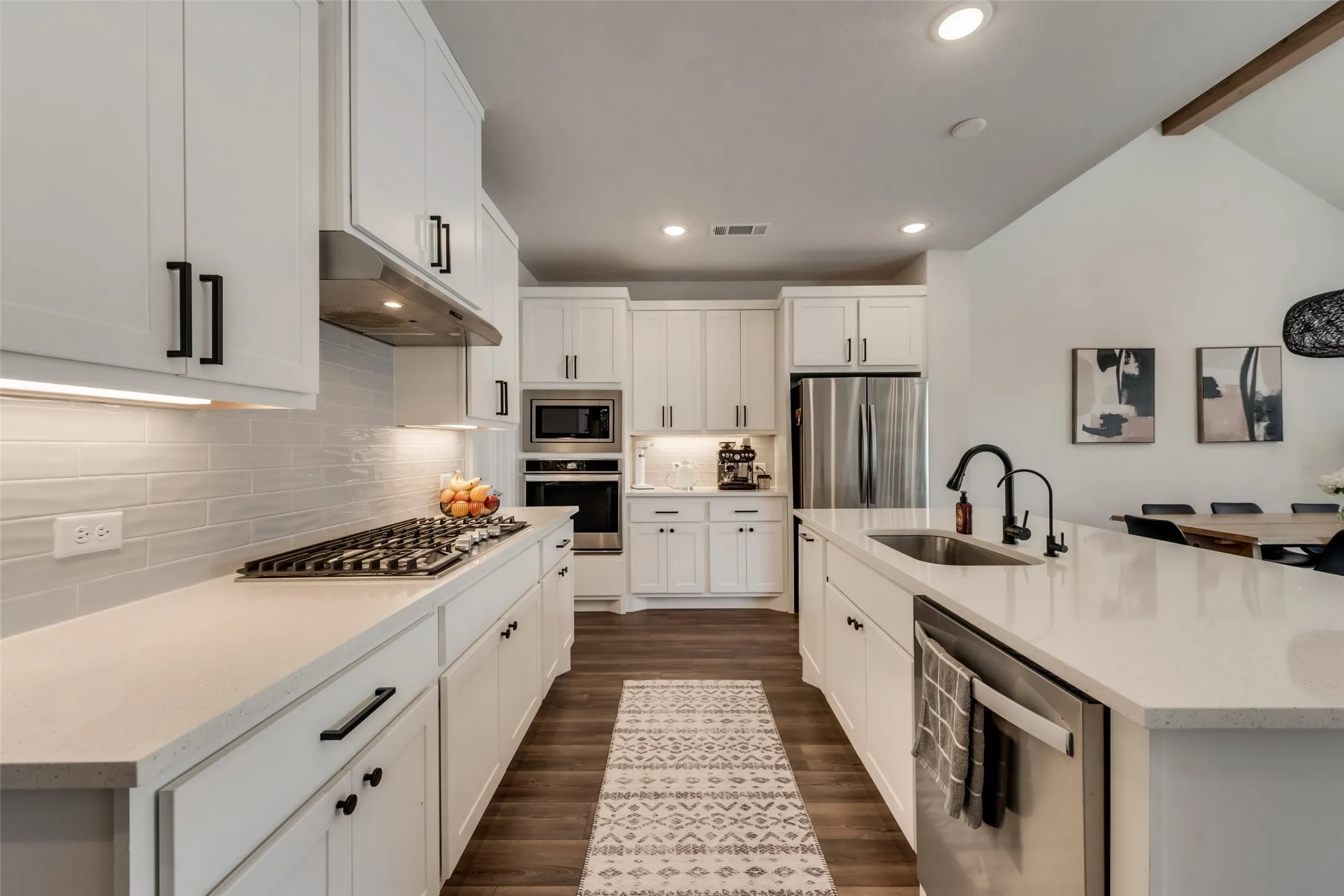 Single Family Residence For Rent in Rockwall County , 506 Torrey Pines Circle, Heath, Texas 75032, 5 Bedroom, 3 Bathroom, 2 Garage spaces, 2,840 Sqft, built in 2021, mls#21406450, Real Estate Agent in Heath, Homes For Rent in Rockwall county, Homes For Rent in Heath, Realtor in Heath Texas, Real Estate Brokerage Independent Realty Texas, Luminita Cordes Realtor