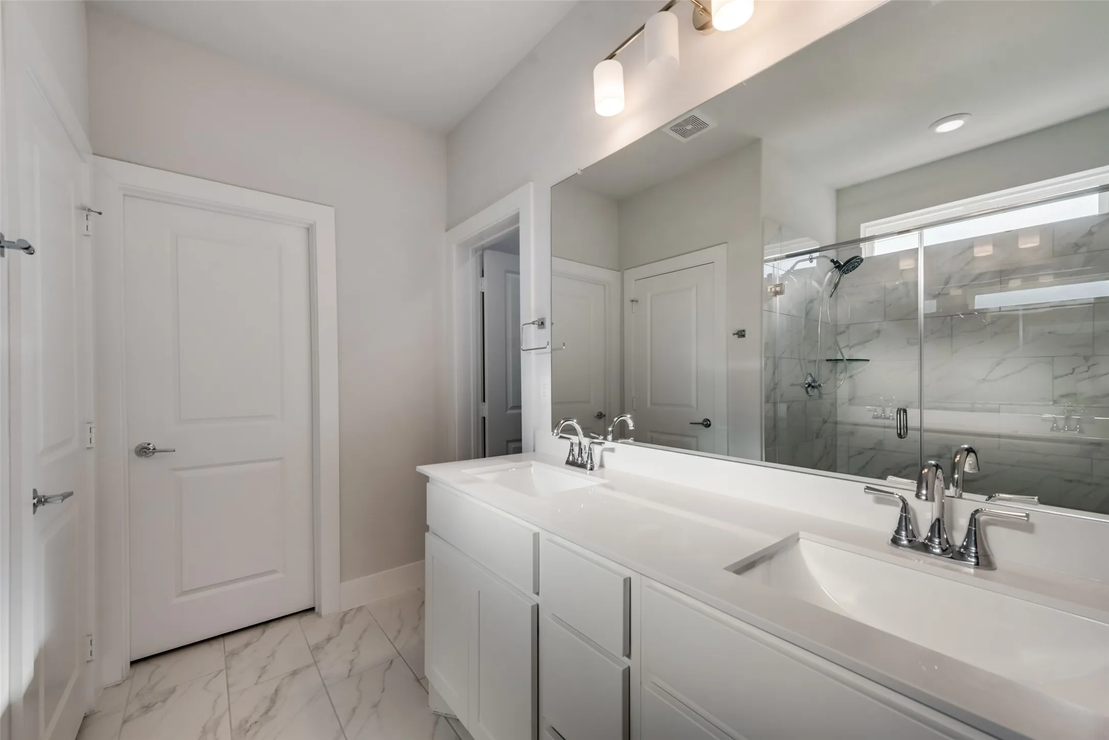 Single Family Residence For Rent in Rockwall County , 506 Torrey Pines Circle, Heath, Texas 75032, 5 Bedroom, 3 Bathroom, 2 Garage spaces, 2,840 Sqft, built in 2021, mls#21406450, Real Estate Agent in Heath, Homes For Rent in Rockwall county, Homes For Rent in Heath, Realtor in Heath Texas, Real Estate Brokerage Independent Realty Texas, Luminita Cordes Realtor