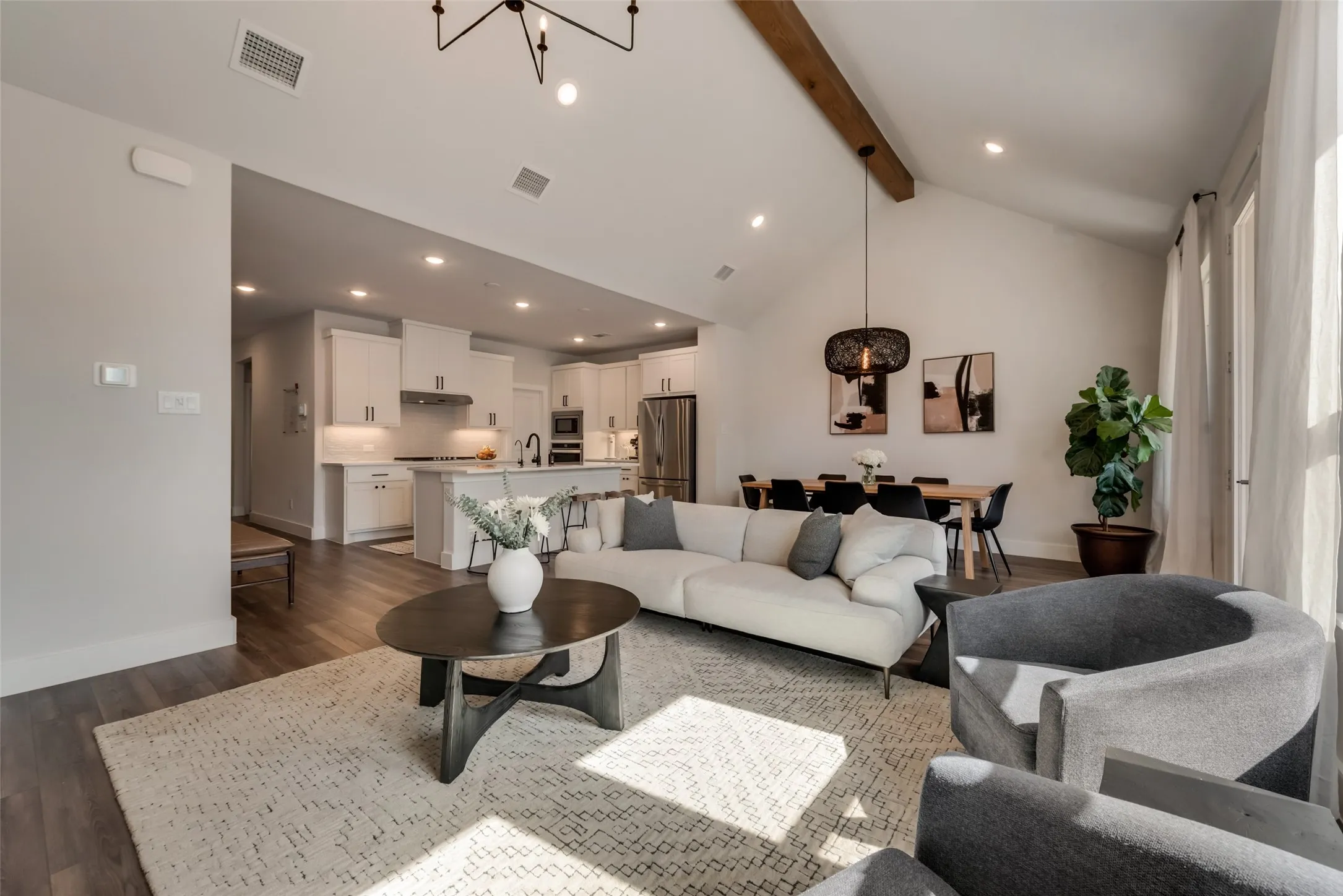 Single Family Residence For Rent in Rockwall County , 506 Torrey Pines Circle, Heath, Texas 75032, 5 Bedroom, 3 Bathroom, 2 Garage spaces, 2,840 Sqft, built in 2021, mls#21406450, Real Estate Agent in Heath, Homes For Rent in Rockwall county, Homes For Rent in Heath, Realtor in Heath Texas, Real Estate Brokerage Independent Realty Texas, Luminita Cordes Realtor