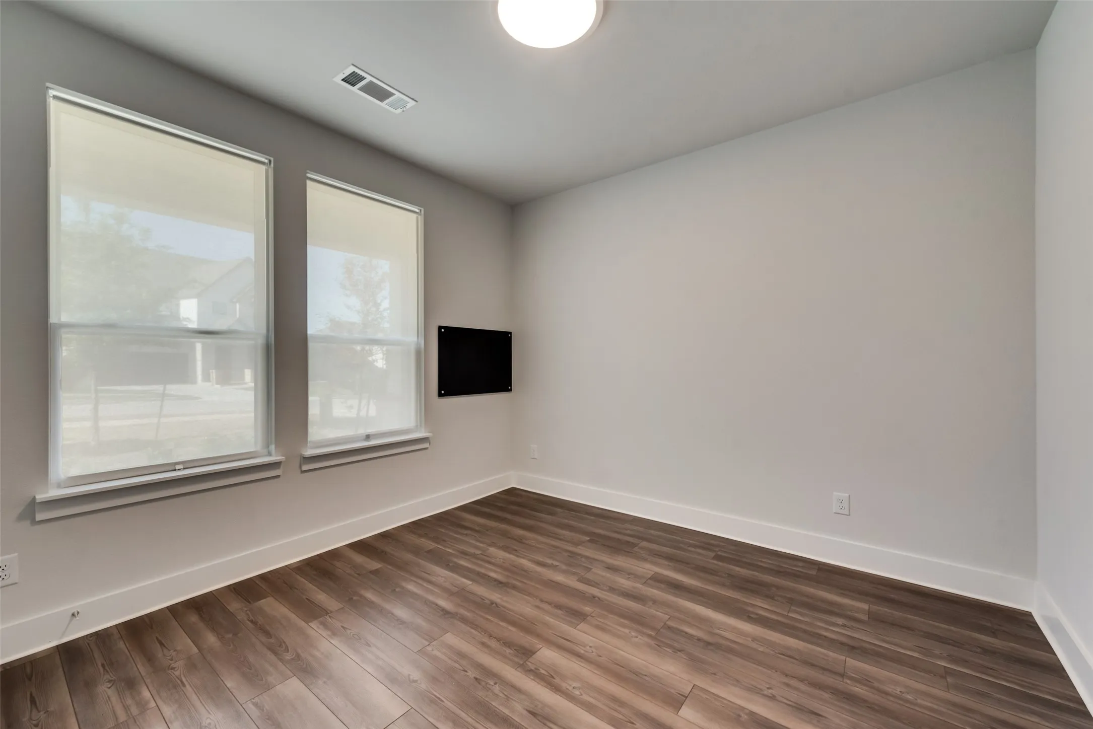 Single Family Residence For Rent in Rockwall County , 506 Torrey Pines Circle, Heath, Texas 75032, 5 Bedroom, 3 Bathroom, 2 Garage spaces, 2,840 Sqft, built in 2021, mls#21406450, Real Estate Agent in Heath, Homes For Rent in Rockwall county, Homes For Rent in Heath, Realtor in Heath Texas, Real Estate Brokerage Independent Realty Texas, Luminita Cordes Realtor