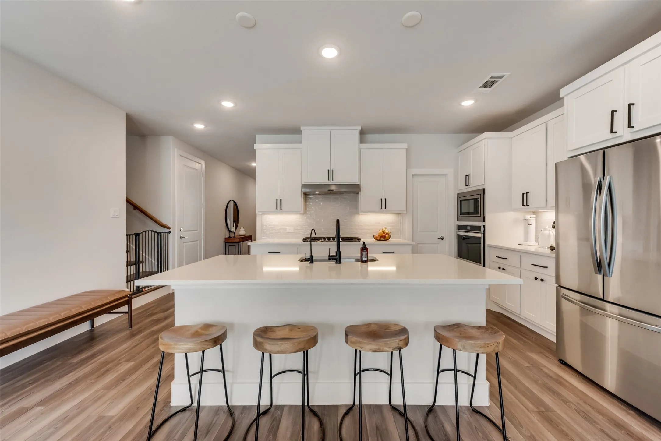 Single Family Residence For Rent in Rockwall County , 506 Torrey Pines Circle, Heath, Texas 75032, 5 Bedroom, 3 Bathroom, 2 Garage spaces, 2,840 Sqft, built in 2021, mls#21406450, Real Estate Agent in Heath, Homes For Rent in Rockwall county, Homes For Rent in Heath, Realtor in Heath Texas, Real Estate Brokerage Independent Realty Texas, Luminita Cordes Realtor