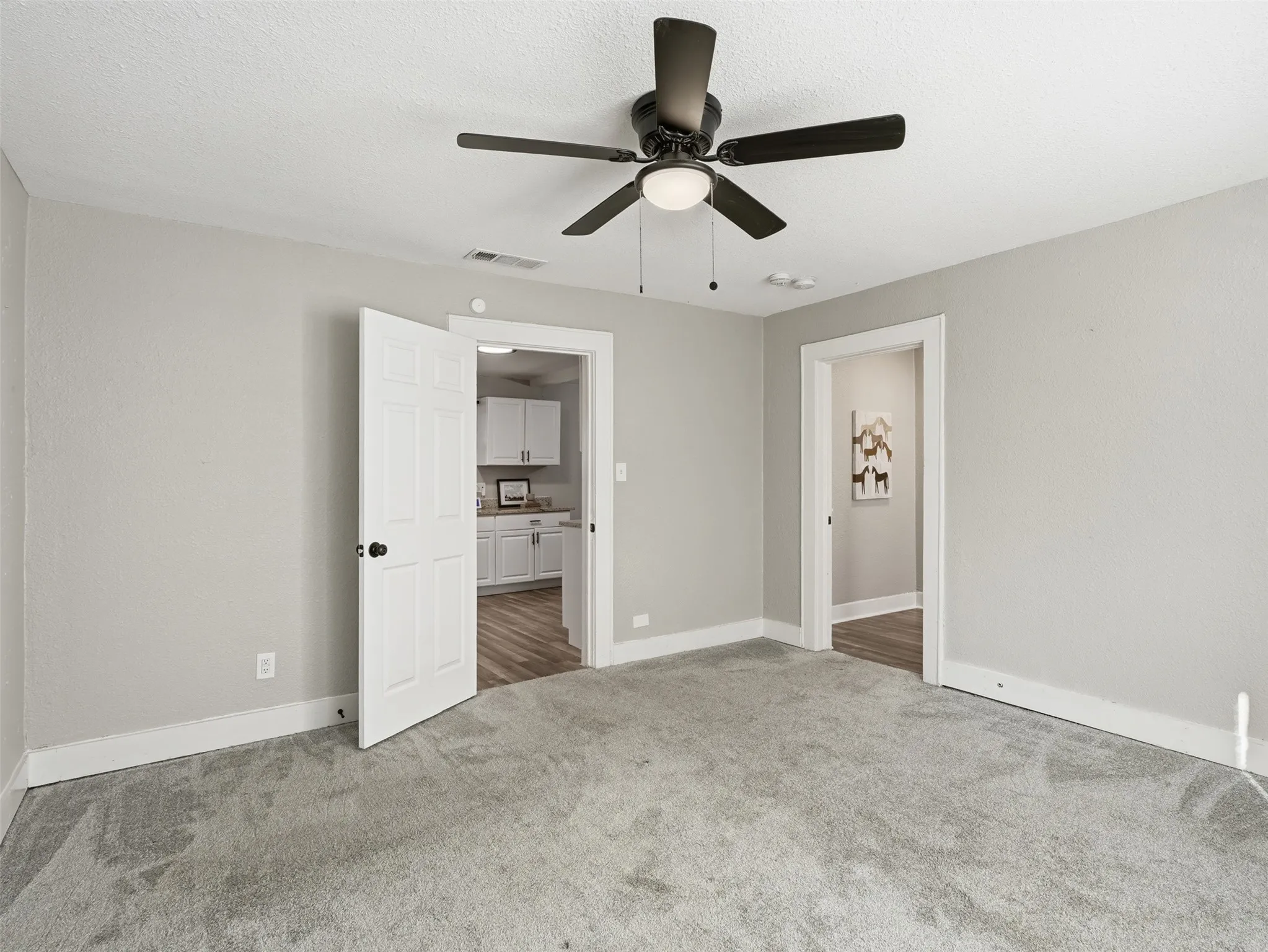 Single Family Residence For Sale in Tarrant County , 3712 College Avenue, Fort Worth, Texas 76110, 3 Bedroom, 1 Bathroom, 2 Garage spaces, 1,287 Sqft, built in 1930, mls#21406477, Real Estate Agent in Fort Worth, Homes For Sale in Tarrant county, Homes For Sale in Fort Worth, Realtor in Fort Worth Texas, Real Estate Brokerage Independent Realty Texas, Luminita Cordes Realtor