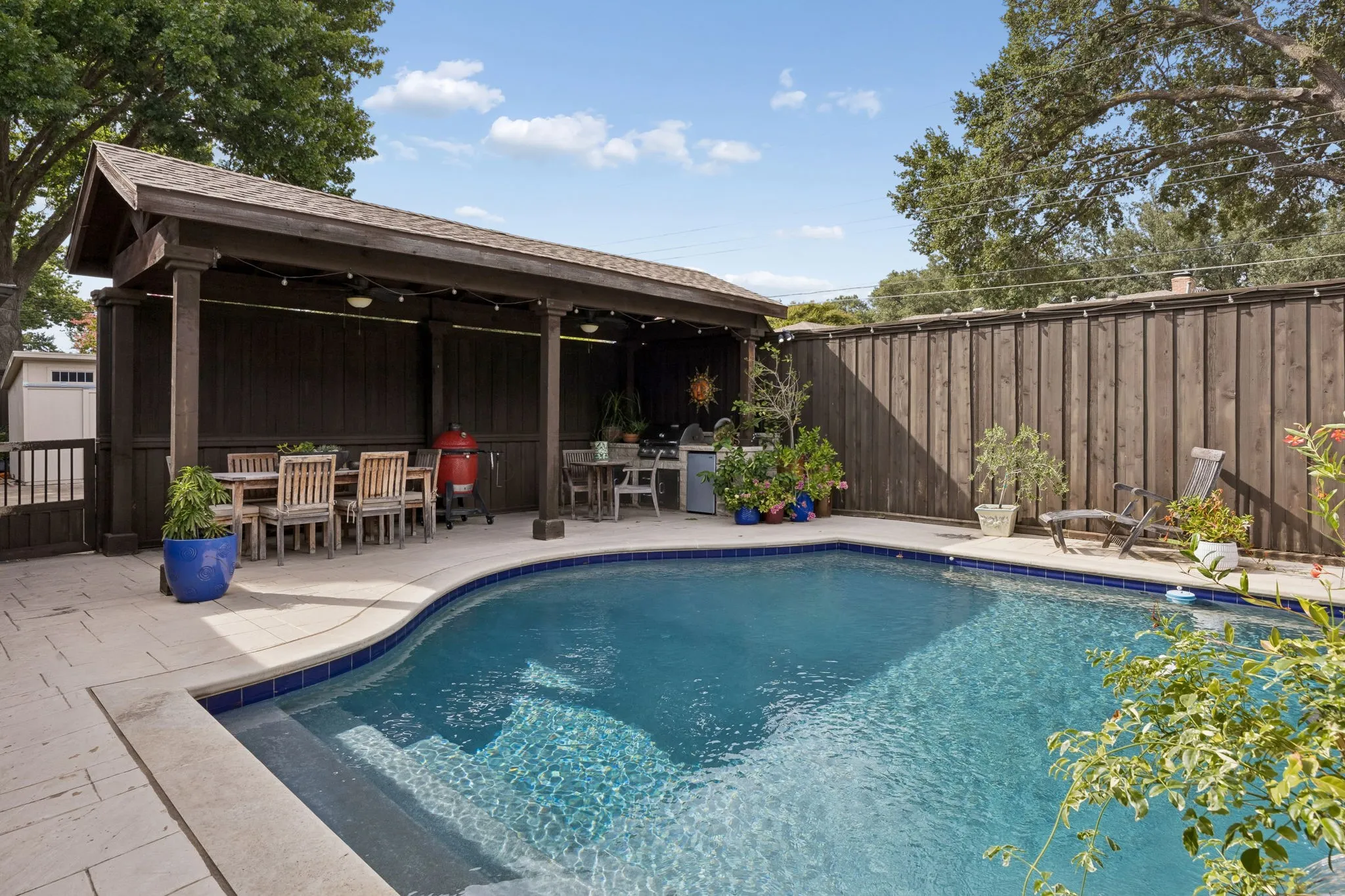Single Family Residence For Sale in Dallas County , 4333 Echo Glen Drive, Dallas, Texas 75244, 5 Bedroom, 4 Bathroom, 3 Garage spaces, 3,131 Sqft, built in 1971, mls#21405860, Real Estate Agent in Dallas, Homes For Sale in Dallas county, Homes For Sale in Dallas, Realtor in Dallas Texas, Real Estate Brokerage Independent Realty Texas, Luminita Cordes Realtor