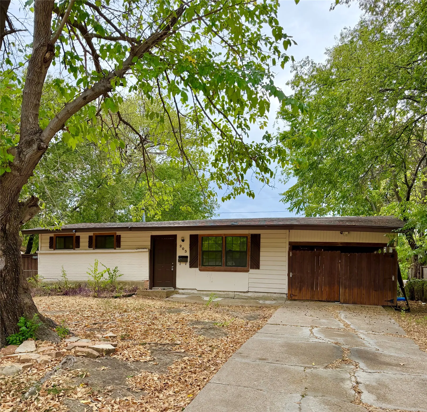 Single Family Residence For Sale