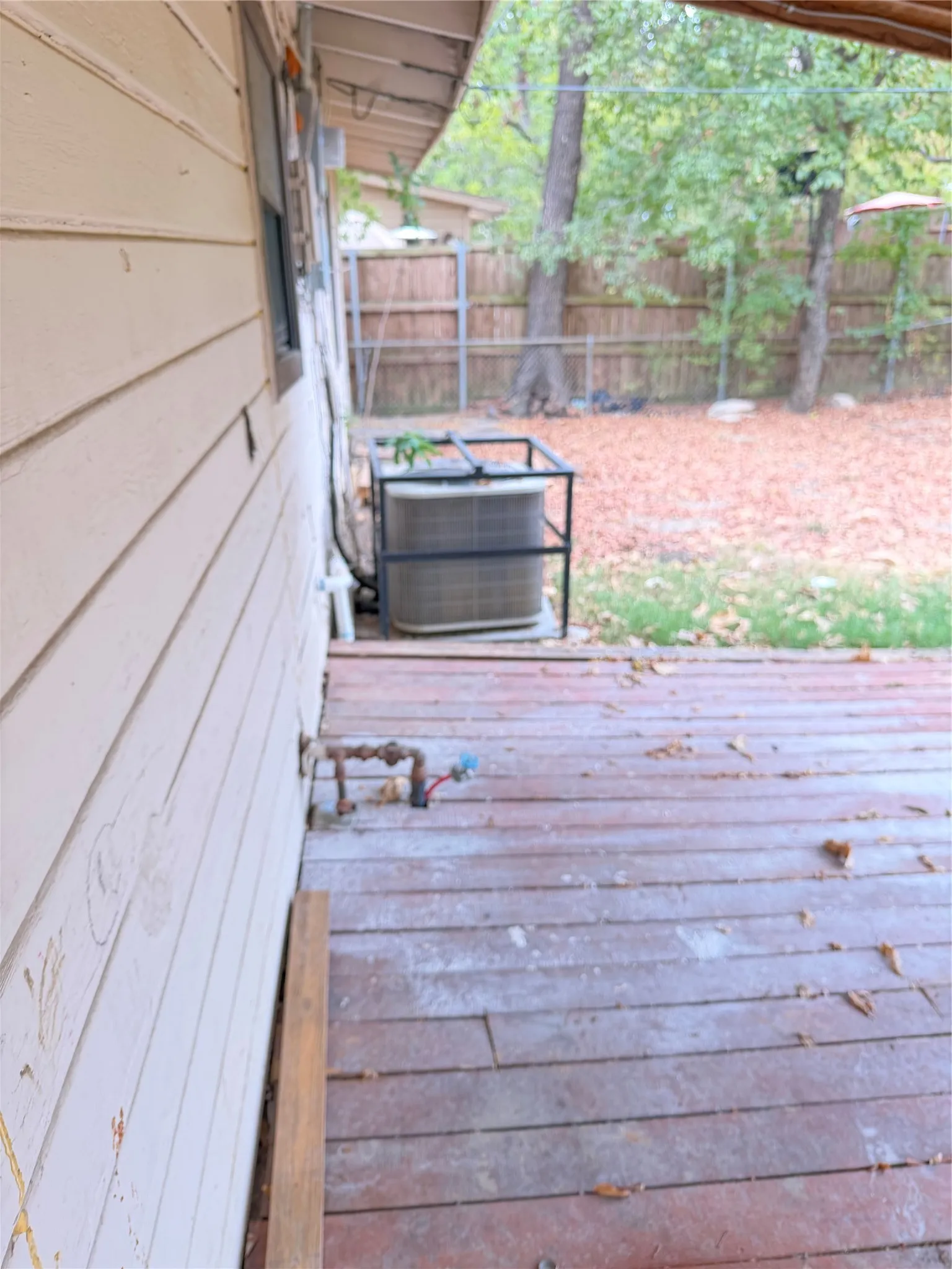 Single Family Residence For Sale in Dallas County , 203 Hamden Lane, Mesquite, Texas 75149, 2 Bedroom, 1 Bathroom, Garage spaces, 864 Sqft, built in 1955, mls#21407194, Real Estate Agent in Mesquite, Homes For Sale in Dallas county, Homes For Sale in Mesquite, Realtor in Mesquite Texas, Real Estate Brokerage Independent Realty Texas, Luminita Cordes Realtor