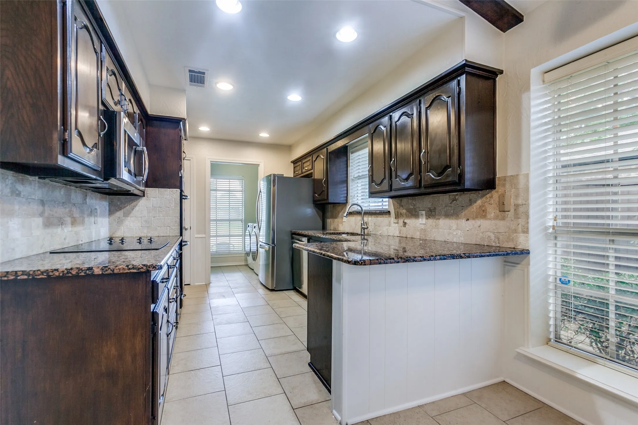 Single Family Residence For Sale in Dallas County , 1409 Concord Drive, Richardson, Texas 75081, 4 Bedroom, 2 Bathroom, 2 Garage spaces, 2,276 Sqft, built in 1979, mls#21406093, Real Estate Agent in Richardson, Homes For Sale in Dallas county, Homes For Sale in Richardson, Realtor in Richardson Texas, Real Estate Brokerage Independent Realty Texas, Luminita Cordes Realtor