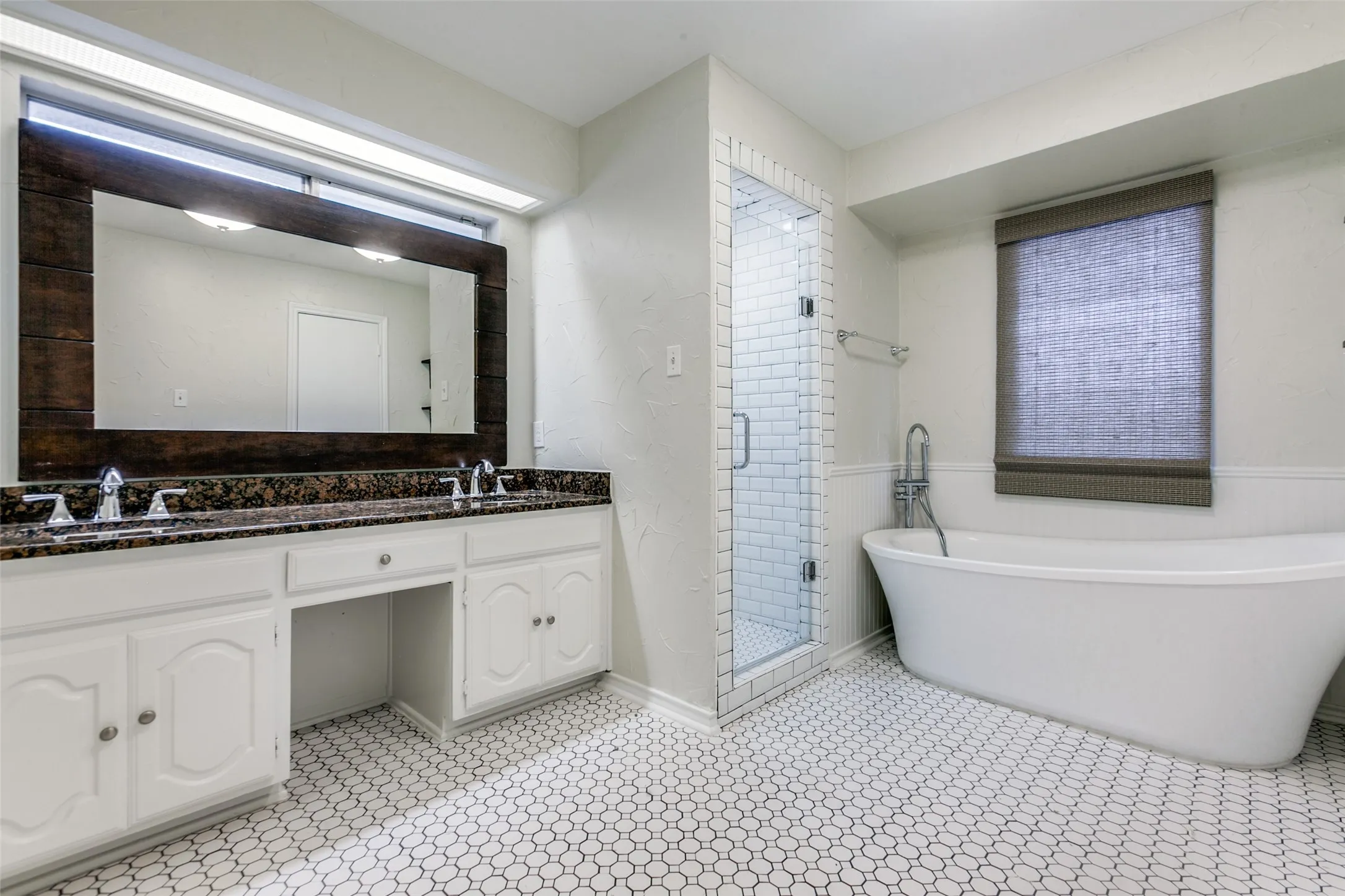 Single Family Residence For Sale in Dallas County , 1409 Concord Drive, Richardson, Texas 75081, 4 Bedroom, 2 Bathroom, 2 Garage spaces, 2,276 Sqft, built in 1979, mls#21406093, Real Estate Agent in Richardson, Homes For Sale in Dallas county, Homes For Sale in Richardson, Realtor in Richardson Texas, Real Estate Brokerage Independent Realty Texas, Luminita Cordes Realtor