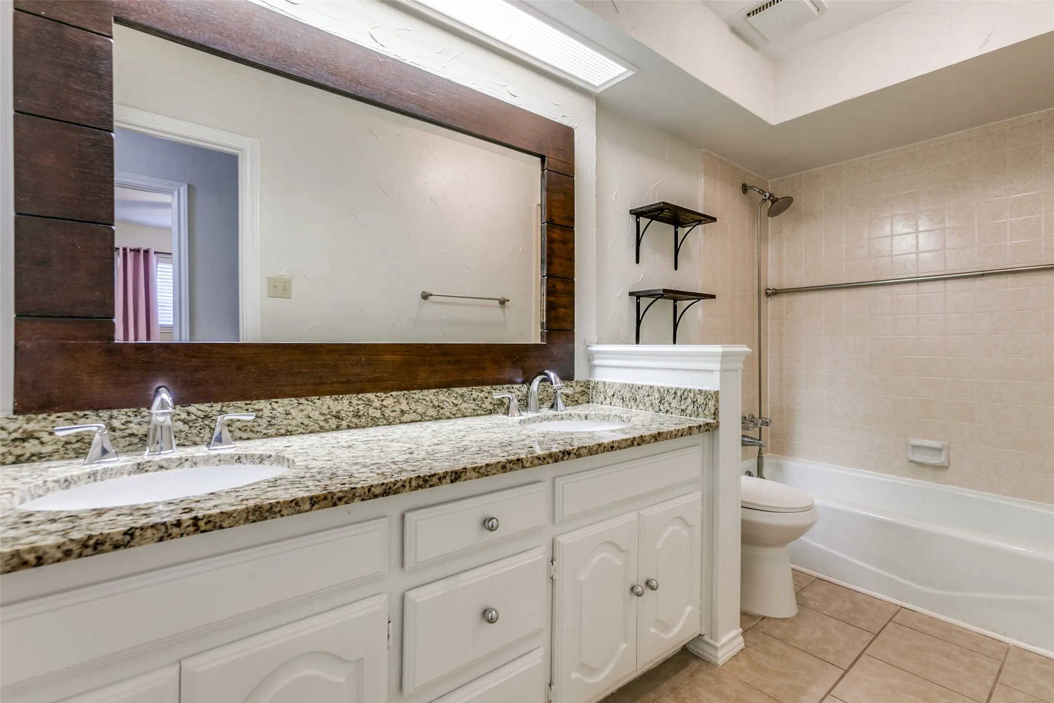 Single Family Residence For Sale in Dallas County , 1409 Concord Drive, Richardson, Texas 75081, 4 Bedroom, 2 Bathroom, 2 Garage spaces, 2,276 Sqft, built in 1979, mls#21406093, Real Estate Agent in Richardson, Homes For Sale in Dallas county, Homes For Sale in Richardson, Realtor in Richardson Texas, Real Estate Brokerage Independent Realty Texas, Luminita Cordes Realtor