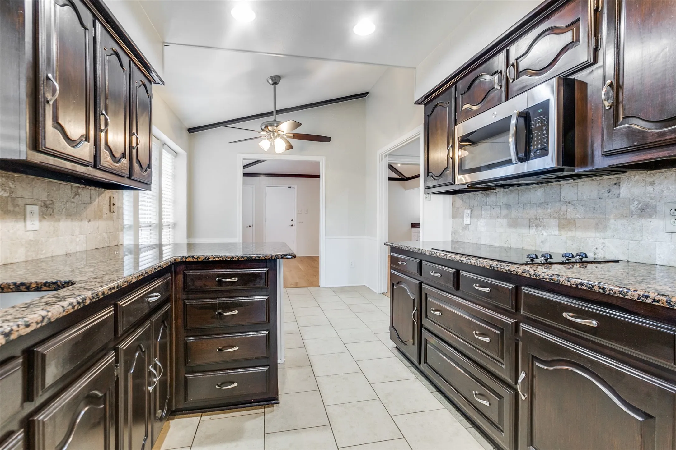 Single Family Residence For Sale in Dallas County , 1409 Concord Drive, Richardson, Texas 75081, 4 Bedroom, 2 Bathroom, 2 Garage spaces, 2,276 Sqft, built in 1979, mls#21406093, Real Estate Agent in Richardson, Homes For Sale in Dallas county, Homes For Sale in Richardson, Realtor in Richardson Texas, Real Estate Brokerage Independent Realty Texas, Luminita Cordes Realtor