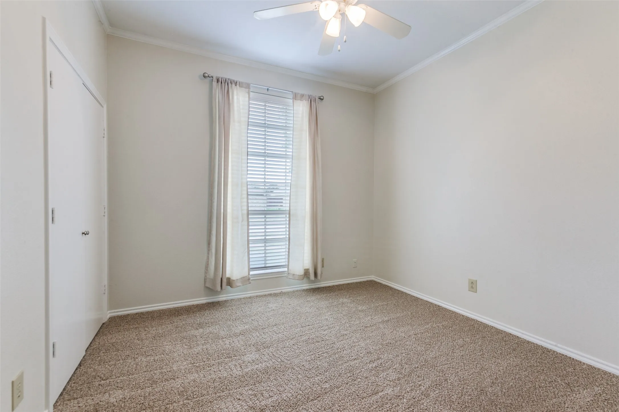 Single Family Residence For Sale in Dallas County , 1409 Concord Drive, Richardson, Texas 75081, 4 Bedroom, 2 Bathroom, 2 Garage spaces, 2,276 Sqft, built in 1979, mls#21406093, Real Estate Agent in Richardson, Homes For Sale in Dallas county, Homes For Sale in Richardson, Realtor in Richardson Texas, Real Estate Brokerage Independent Realty Texas, Luminita Cordes Realtor