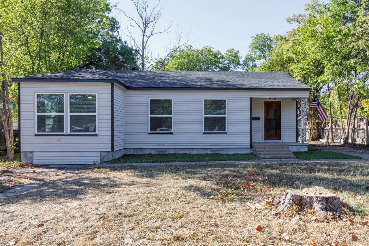 Single Family Residence For Sale