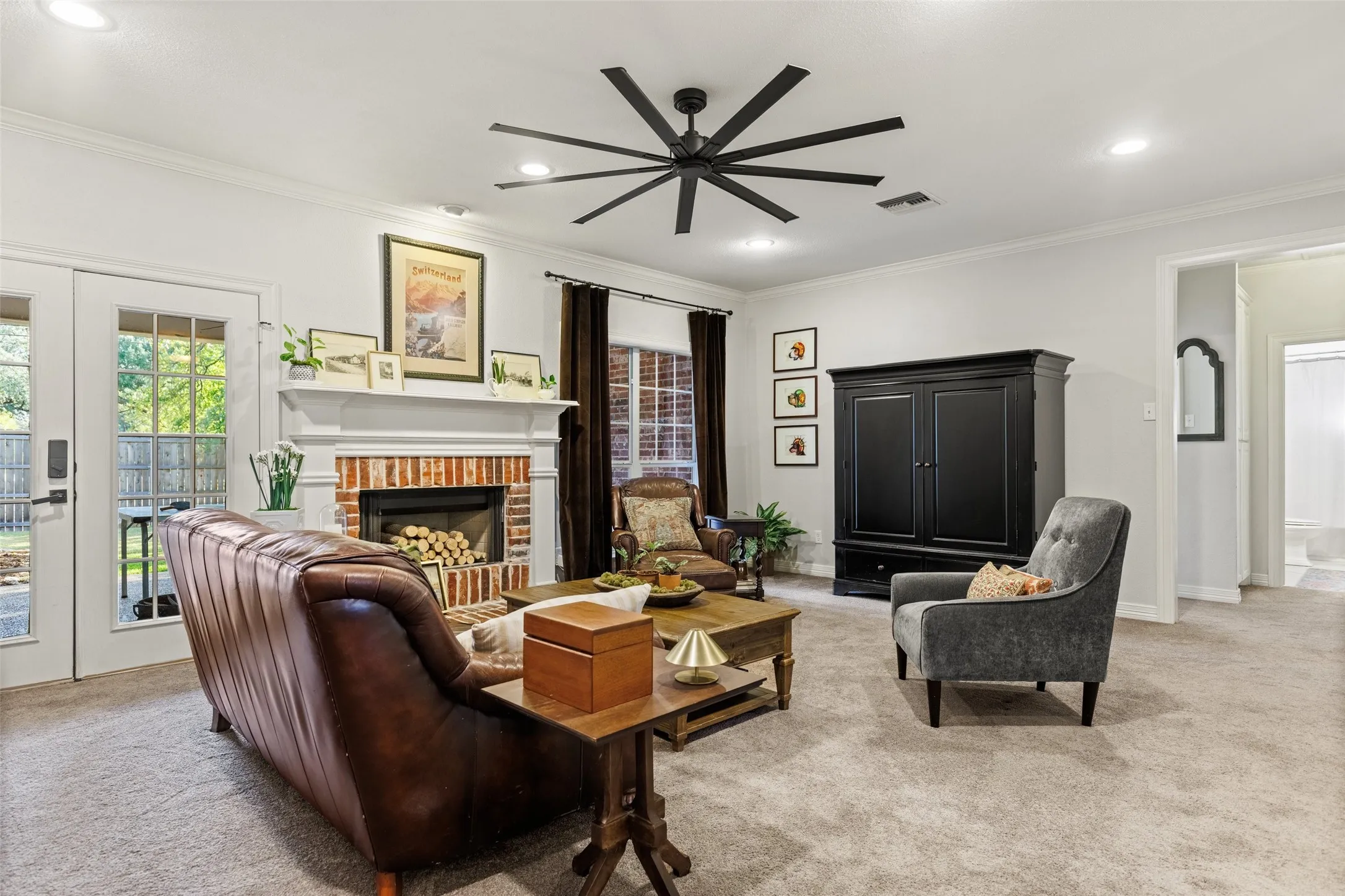 Single Family Residence For Sale in Mc Lennan County , 1605 Oak Hollow Drive, Woodway, Texas 76712, 4 Bedroom, 3 Bathroom, 2 Garage spaces, 3,100 Sqft, built in 2003, mls#21406871, Real Estate Agent in Woodway, Homes For Sale in Mc Lennan county, Homes For Sale in Woodway, Realtor in Woodway Texas, Real Estate Brokerage Independent Realty Texas, Luminita Cordes Realtor
