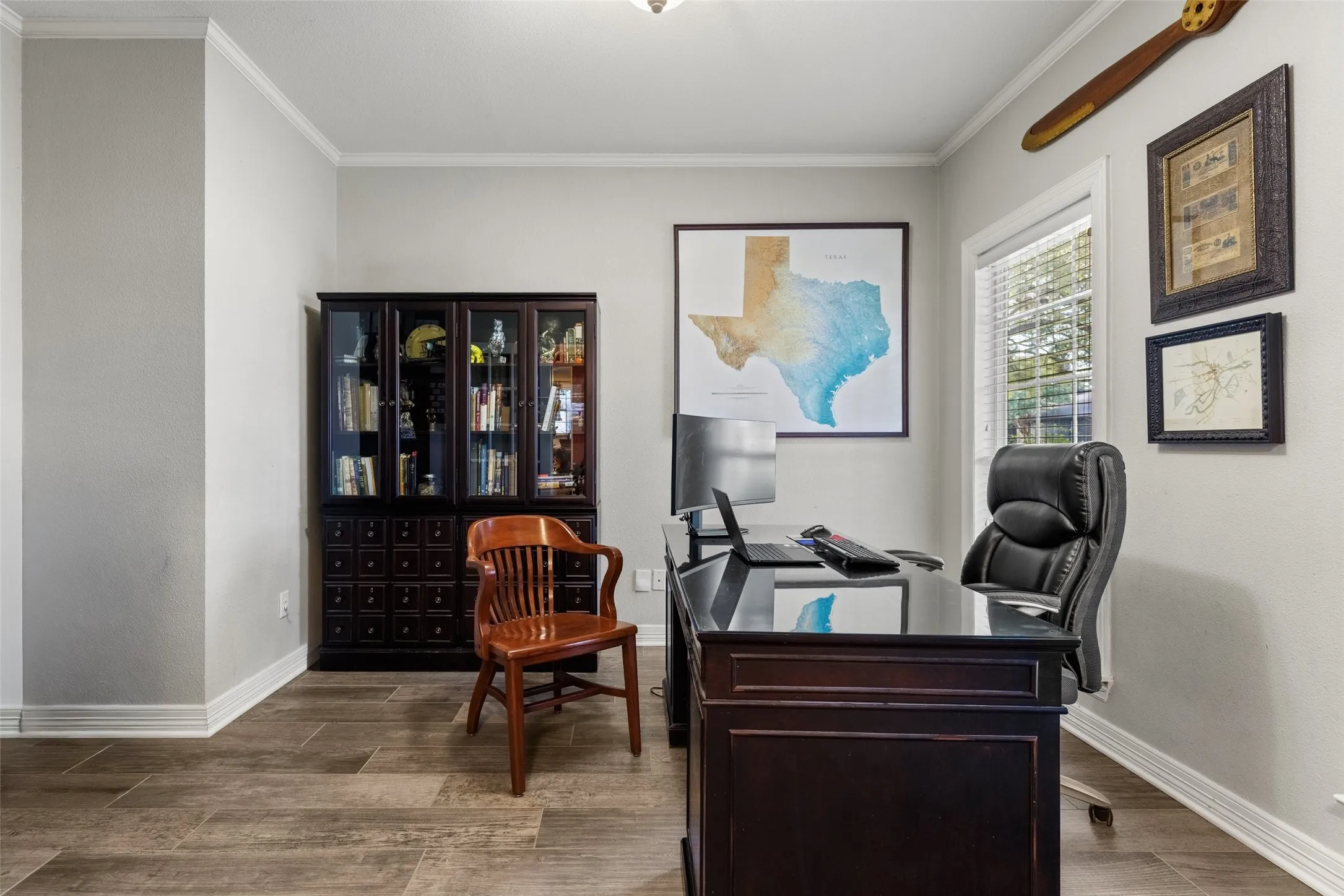 Single Family Residence For Sale in Mc Lennan County , 1605 Oak Hollow Drive, Woodway, Texas 76712, 4 Bedroom, 3 Bathroom, 2 Garage spaces, 3,100 Sqft, built in 2003, mls#21406871, Real Estate Agent in Woodway, Homes For Sale in Mc Lennan county, Homes For Sale in Woodway, Realtor in Woodway Texas, Real Estate Brokerage Independent Realty Texas, Luminita Cordes Realtor