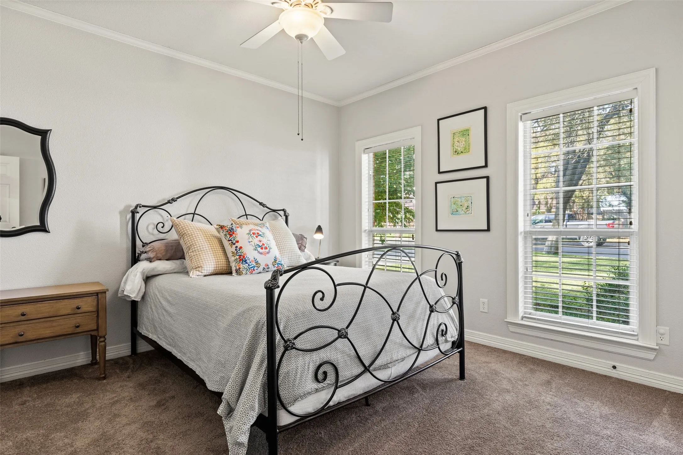 Single Family Residence For Sale in Mc Lennan County , 1605 Oak Hollow Drive, Woodway, Texas 76712, 4 Bedroom, 3 Bathroom, 2 Garage spaces, 3,100 Sqft, built in 2003, mls#21406871, Real Estate Agent in Woodway, Homes For Sale in Mc Lennan county, Homes For Sale in Woodway, Realtor in Woodway Texas, Real Estate Brokerage Independent Realty Texas, Luminita Cordes Realtor