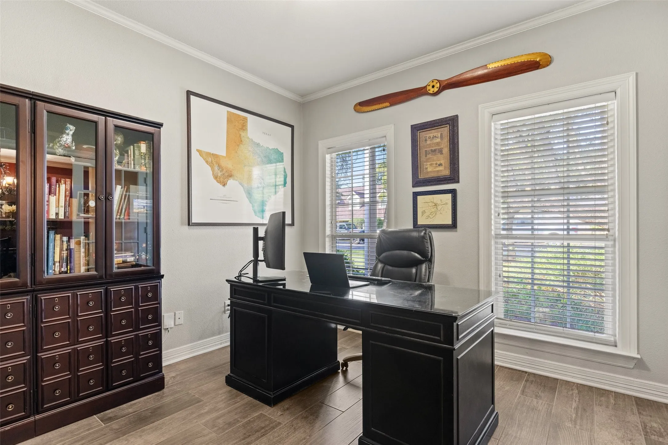 Single Family Residence For Sale in Mc Lennan County , 1605 Oak Hollow Drive, Woodway, Texas 76712, 4 Bedroom, 3 Bathroom, 2 Garage spaces, 3,100 Sqft, built in 2003, mls#21406871, Real Estate Agent in Woodway, Homes For Sale in Mc Lennan county, Homes For Sale in Woodway, Realtor in Woodway Texas, Real Estate Brokerage Independent Realty Texas, Luminita Cordes Realtor