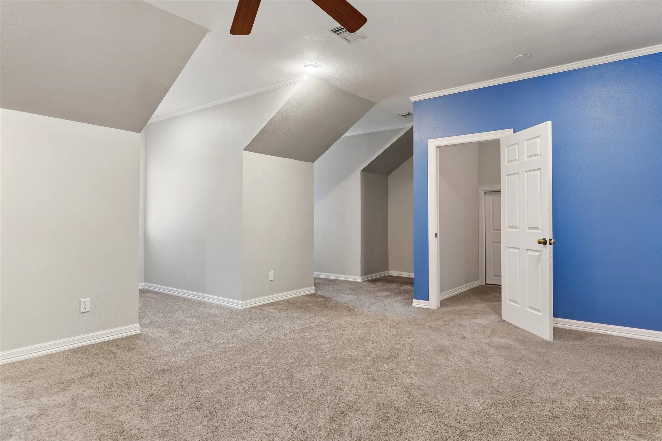 Single Family Residence For Sale in Mc Lennan County , 1605 Oak Hollow Drive, Woodway, Texas 76712, 4 Bedroom, 3 Bathroom, 2 Garage spaces, 3,100 Sqft, built in 2003, mls#21406871, Real Estate Agent in Woodway, Homes For Sale in Mc Lennan county, Homes For Sale in Woodway, Realtor in Woodway Texas, Real Estate Brokerage Independent Realty Texas, Luminita Cordes Realtor