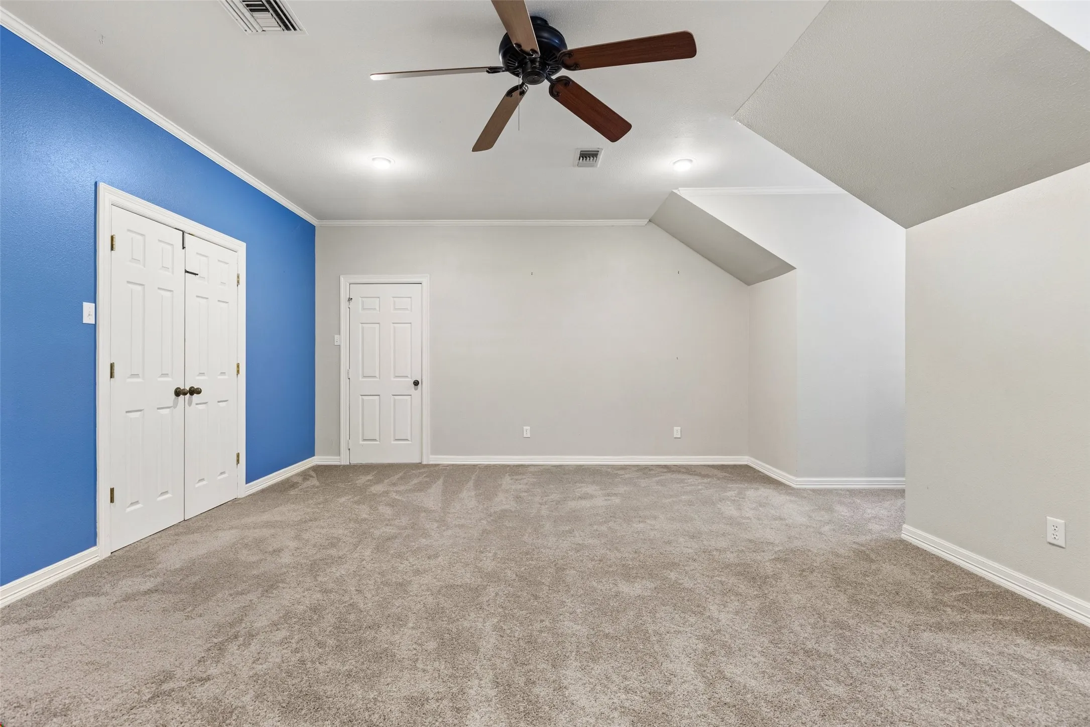 Single Family Residence For Sale in Mc Lennan County , 1605 Oak Hollow Drive, Woodway, Texas 76712, 4 Bedroom, 3 Bathroom, 2 Garage spaces, 3,100 Sqft, built in 2003, mls#21406871, Real Estate Agent in Woodway, Homes For Sale in Mc Lennan county, Homes For Sale in Woodway, Realtor in Woodway Texas, Real Estate Brokerage Independent Realty Texas, Luminita Cordes Realtor