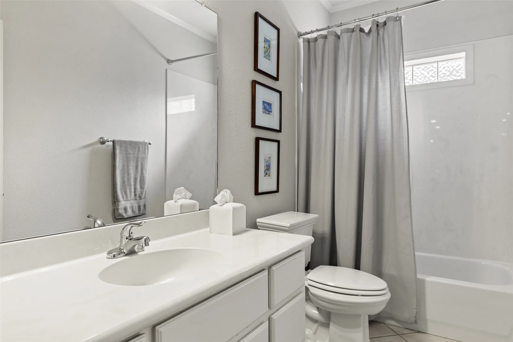 Single Family Residence For Sale in Mc Lennan County , 1605 Oak Hollow Drive, Woodway, Texas 76712, 4 Bedroom, 3 Bathroom, 2 Garage spaces, 3,100 Sqft, built in 2003, mls#21406871, Real Estate Agent in Woodway, Homes For Sale in Mc Lennan county, Homes For Sale in Woodway, Realtor in Woodway Texas, Real Estate Brokerage Independent Realty Texas, Luminita Cordes Realtor