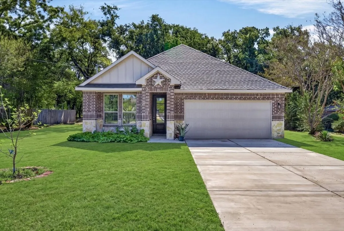 Single Family Residence For Sale
