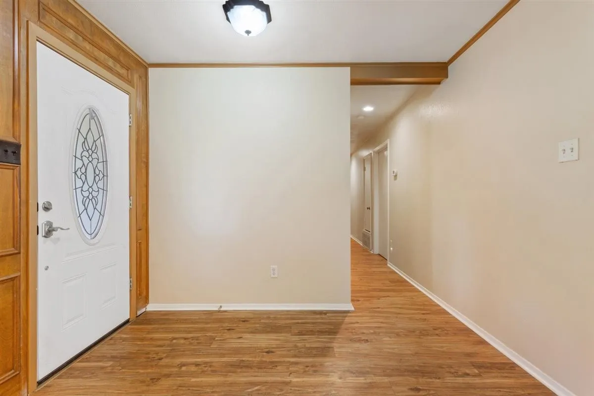 Single Family Residence For Sale in Mc Lennan County , 231 Del Rio Drive, Hewitt, Texas 76643, 4 Bedroom, 2 Bathroom, 2 Garage spaces, 2,190 Sqft, built in 1977, mls#21406039, Real Estate Agent in Hewitt, Homes For Sale in Mc Lennan county, Homes For Sale in Hewitt, Realtor in Hewitt Texas, Real Estate Brokerage Independent Realty Texas, Luminita Cordes Realtor