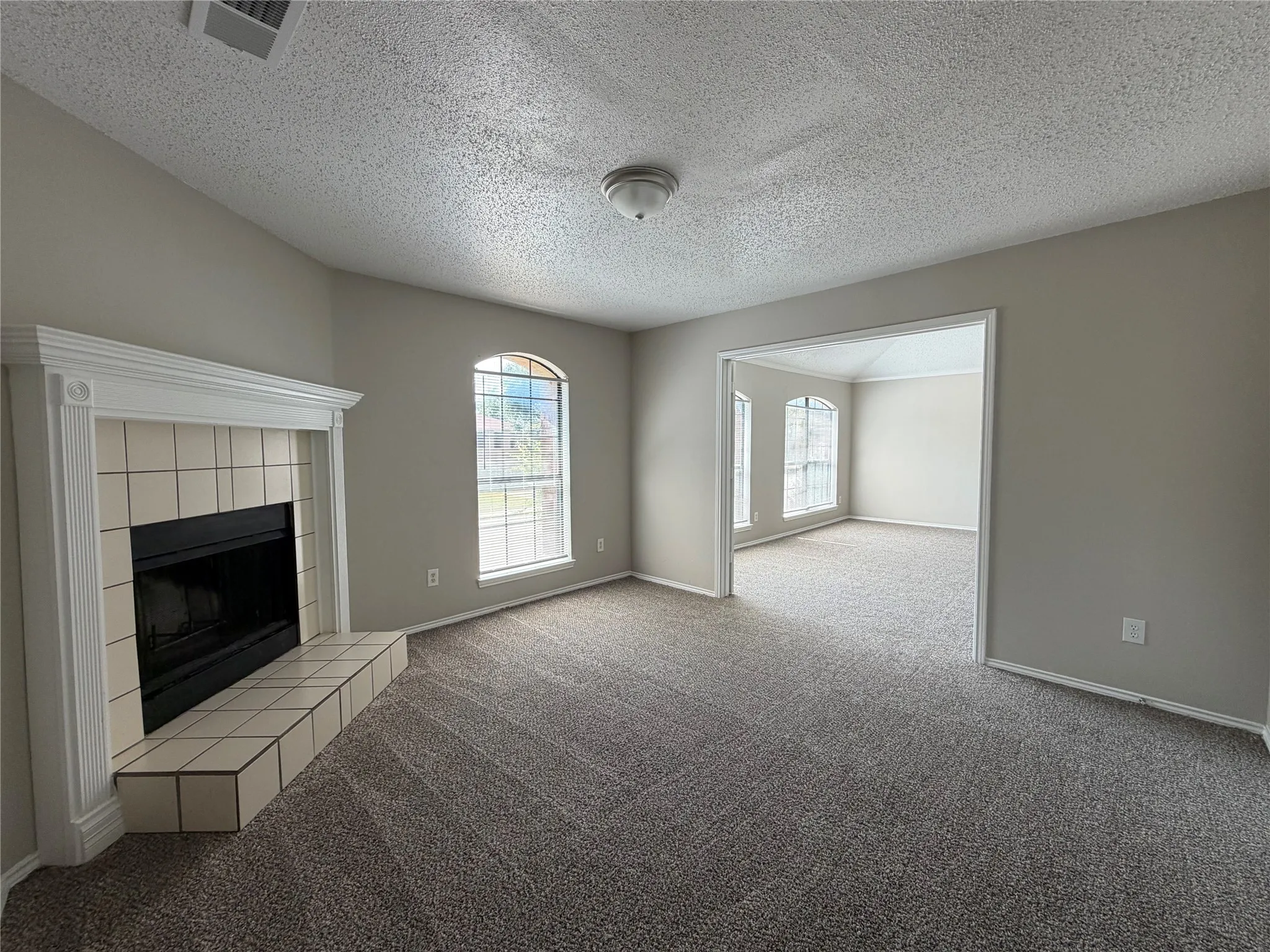 Single Family Residence For Rent in Dallas County , 904 Shady Brook Lane, Cedar Hill, Texas 75104, 3 Bedroom, 3 Bathroom, 2 Garage spaces, 3,056 Sqft, built in 1995, mls#21407203, Real Estate Agent in Cedar Hill, Homes For Rent in Dallas county, Homes For Rent in Cedar Hill, Realtor in Cedar Hill Texas, Real Estate Brokerage Independent Realty Texas, Luminita Cordes Realtor