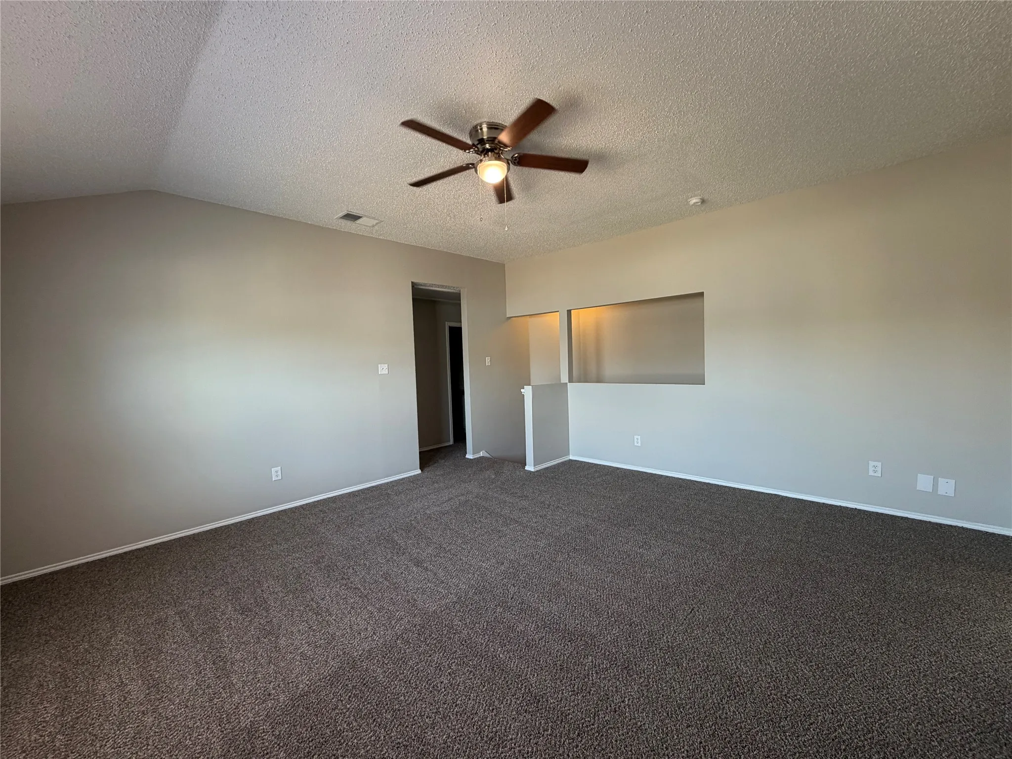 Single Family Residence For Rent in Dallas County , 904 Shady Brook Lane, Cedar Hill, Texas 75104, 3 Bedroom, 3 Bathroom, 2 Garage spaces, 3,056 Sqft, built in 1995, mls#21407203, Real Estate Agent in Cedar Hill, Homes For Rent in Dallas county, Homes For Rent in Cedar Hill, Realtor in Cedar Hill Texas, Real Estate Brokerage Independent Realty Texas, Luminita Cordes Realtor