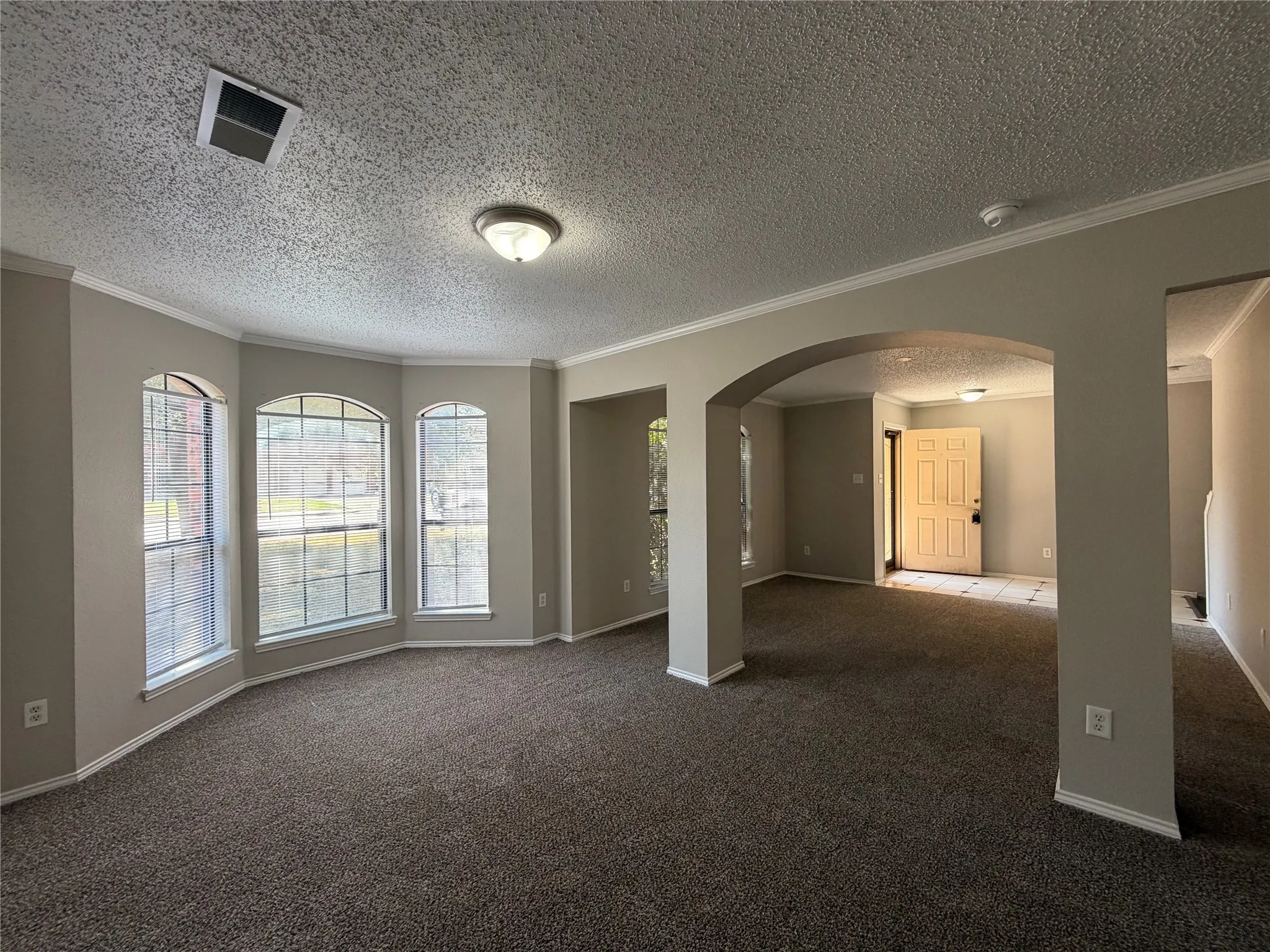 Single Family Residence For Rent in Dallas County , 904 Shady Brook Lane, Cedar Hill, Texas 75104, 3 Bedroom, 3 Bathroom, 2 Garage spaces, 3,056 Sqft, built in 1995, mls#21407203, Real Estate Agent in Cedar Hill, Homes For Rent in Dallas county, Homes For Rent in Cedar Hill, Realtor in Cedar Hill Texas, Real Estate Brokerage Independent Realty Texas, Luminita Cordes Realtor