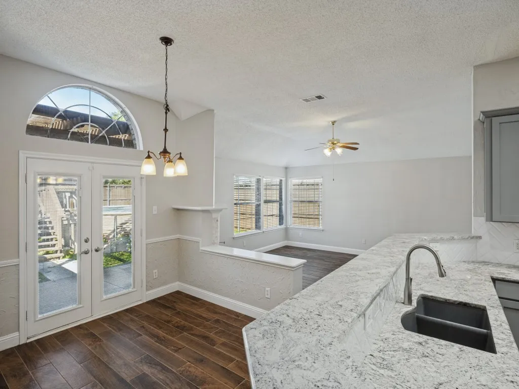 Single Family Residence For Sale in Collin County , 741 Lauren Way, Allen, Texas 75002, 4 Bedroom, 2 Bathroom, 2 Garage spaces, 2,141 Sqft, built in 1995, mls#21403214, Real Estate Agent in Allen, Homes For Sale in Collin county, Homes For Sale in Allen, Realtor in Allen Texas, Real Estate Brokerage Independent Realty Texas, Luminita Cordes Realtor
